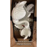 A QUANTITY OF PORCELAIN SWAN ORNAMENTS