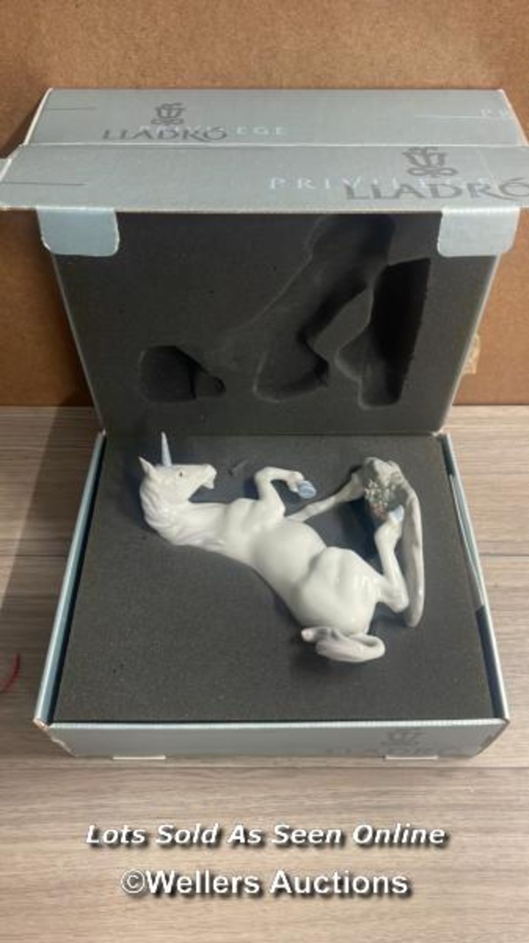 LLADRO PRIVILAGE COLLECTION "MAGICAL UNICORN" NO. 01007697, BOXED - Image 7 of 8