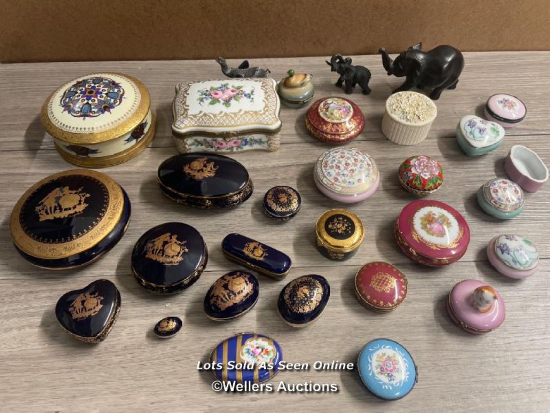 COLLECTION OF PORCELAIN BOXES INCLUDING LIMOGES