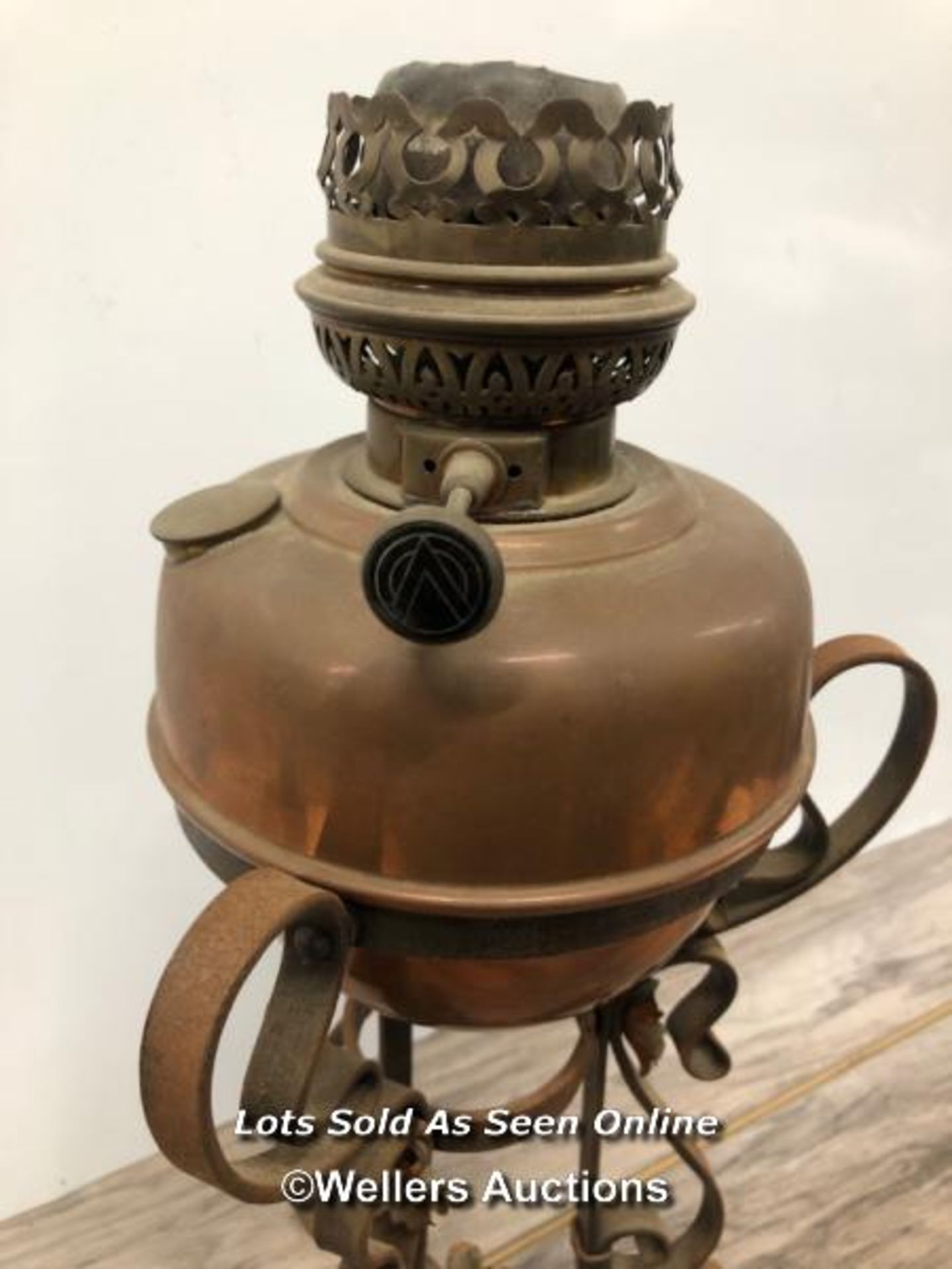 *CAST IRON AND COPPER OIL LAMP, LACKS BURNER - Image 2 of 4