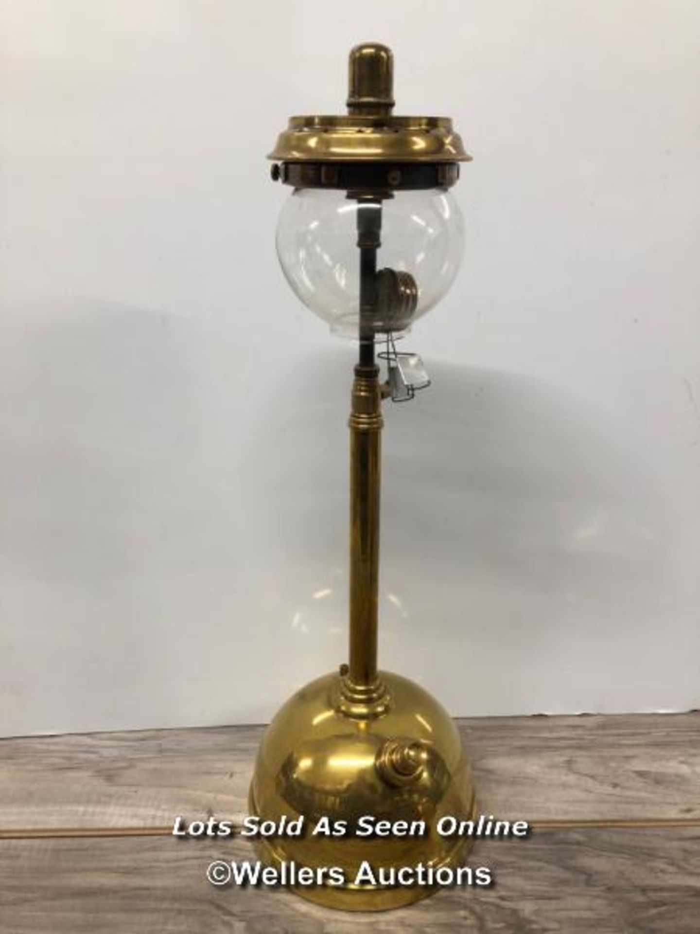 *BRASS TILLEY LAMP, TABLE MODEL