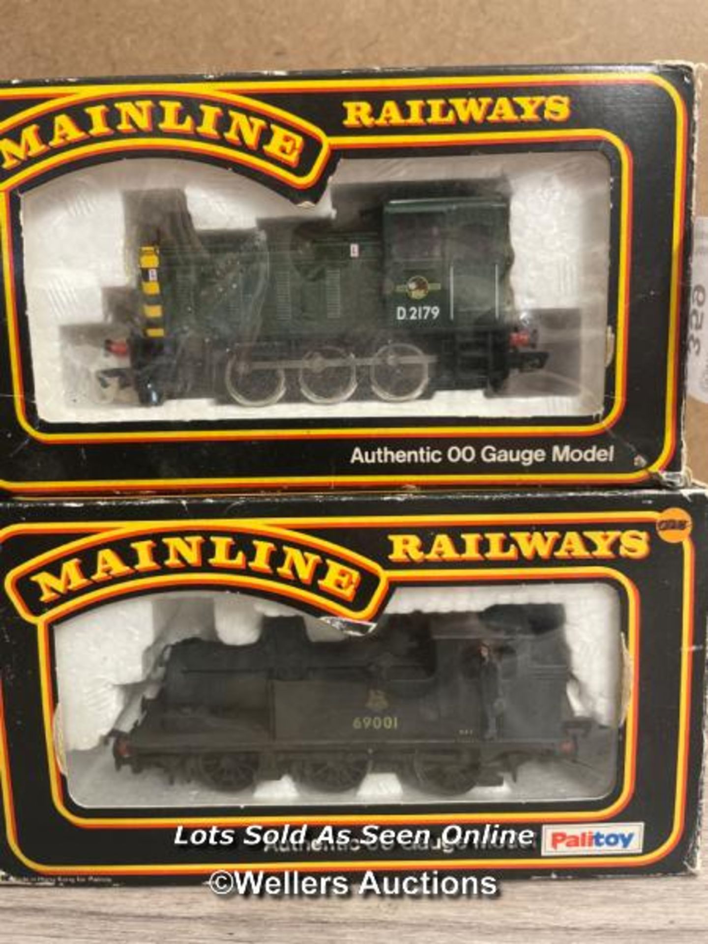MAINLINE RAILWAYS 00 GAUGE, TWO 0-6-0 LOCOMOTIVES, BOXED, SEE PHOTOS FOR DETAILS