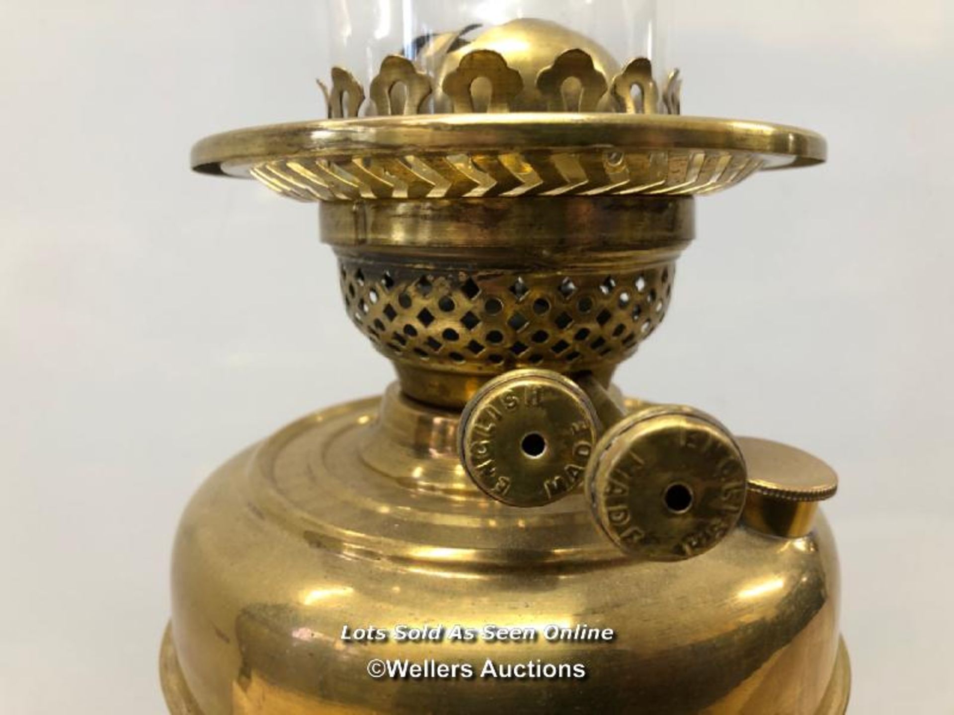 *BRASS OIL LAMP - Image 3 of 3