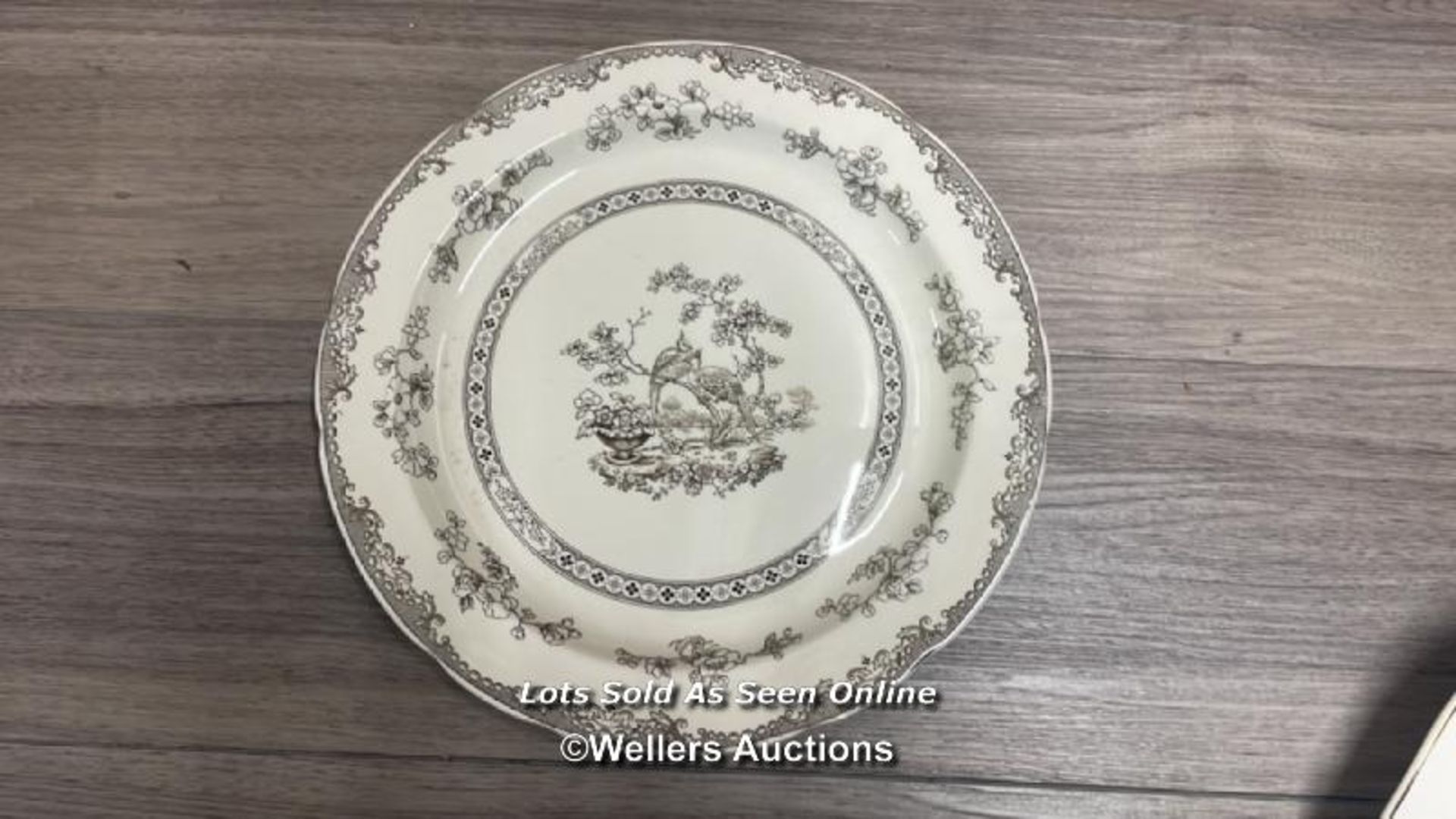 THREE LARGE PLATTERS INCLUDING DERBY DEWSBURY C1790, ROYAL DAULTON WILTON AND SPODE WITH A POOL - Image 6 of 9