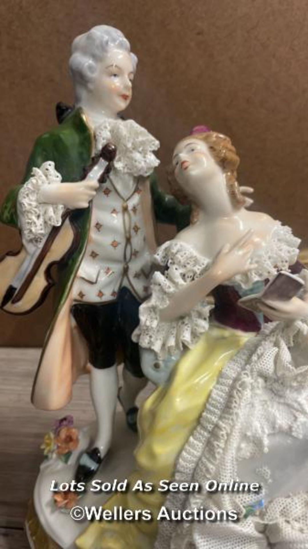 PORCELAIN FIGURINE OF A GENTLEMAN AND LADY, MARKED FOREIGN, 24CM HIGH, SOME DAMAGE TO THE LACE - Bild 3 aus 4