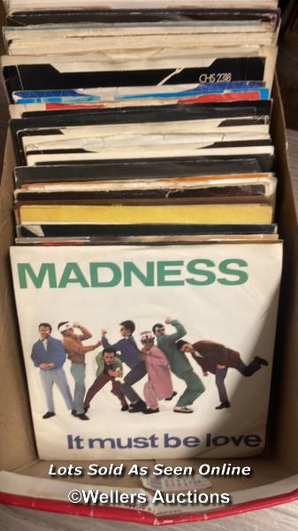 OVER 40 ASSORTED VINYL SINGLES OF MIXED GENRES INCLUDING T-REX, MADNESS, UFO AND PRINCE - Image 8 of 14