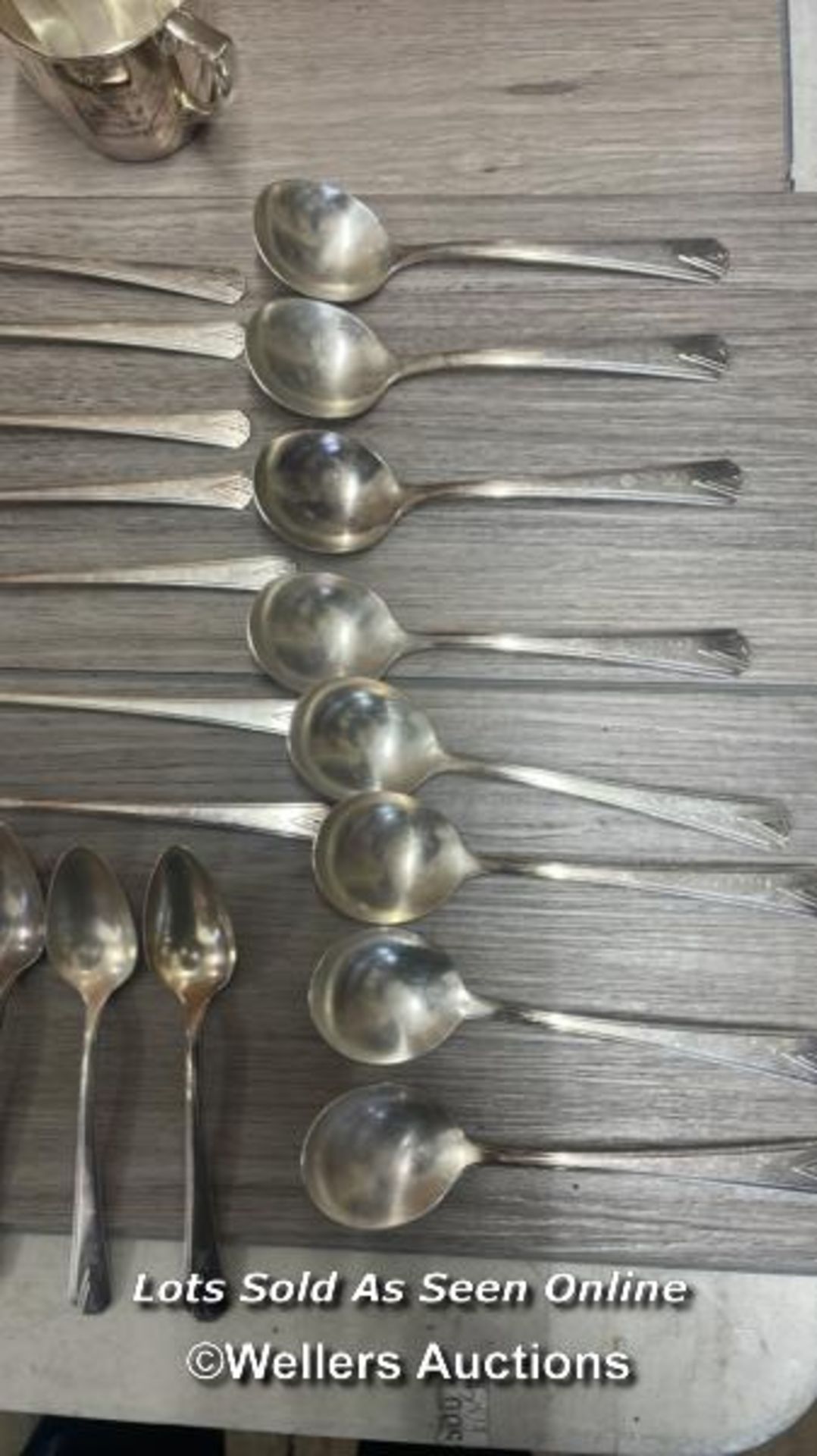 A LARGE COLLECTION OF COMMUNITY PLATE CUTLERY, COFFEE POT, MILK JUG, SUGAR BOWL AND SUGAR NIPS - Image 4 of 16