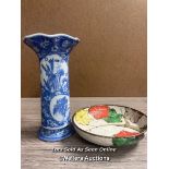 MODERN CHINESE BLUE AND WHITE VASE; A CERAMIC DISH