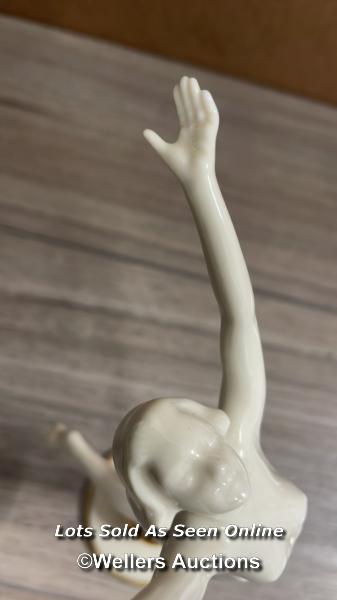 HUTSCHENREUTHER PORCELAIN FIGURE, MODELLED BY KARL TUTTER (1883-1969), AS A NAKED FEMALE DANCER - Image 6 of 9