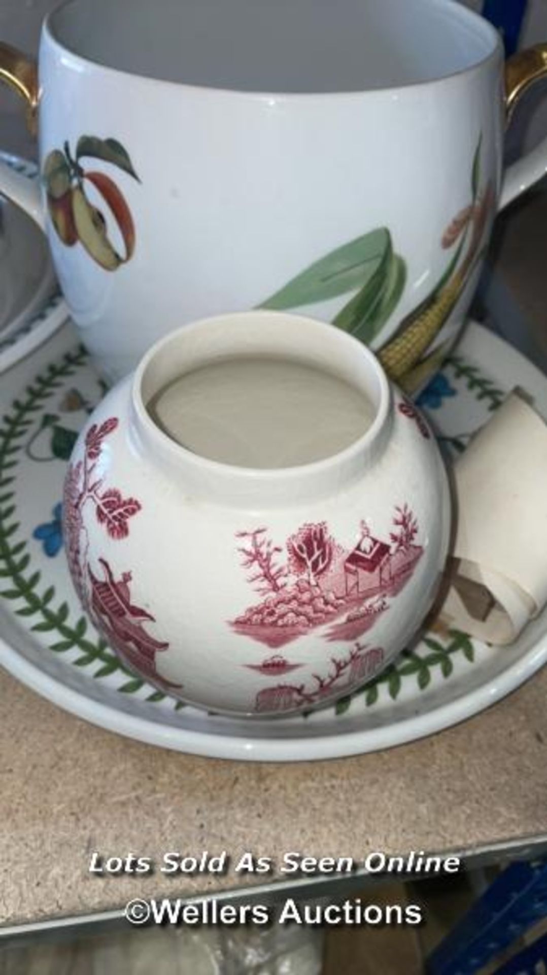 MINTON HADDON HALL, FOUR CUPS, SAUCERS AND TEA PLATES, OVAL DISH, PIN DISH; ROMANOV PORCELAIN 7 CUPS - Image 9 of 9