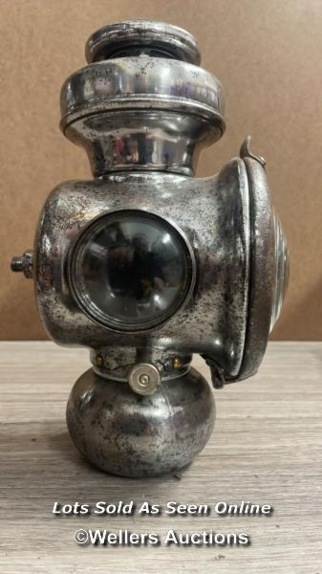 *ALADDINETTE TINPLATE LAMP, THREE FURTHER LAMPS - Image 4 of 20