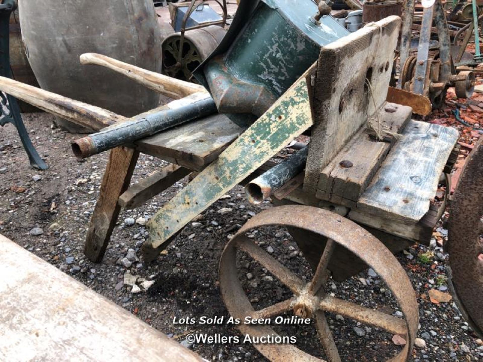 *PARTS OF VINTAGE WHEELBARROW AND BLOWER / ALL LOTS ARE LOCATED AT AUTHENTIC RECLAMATION TN5 7EF - Image 3 of 3