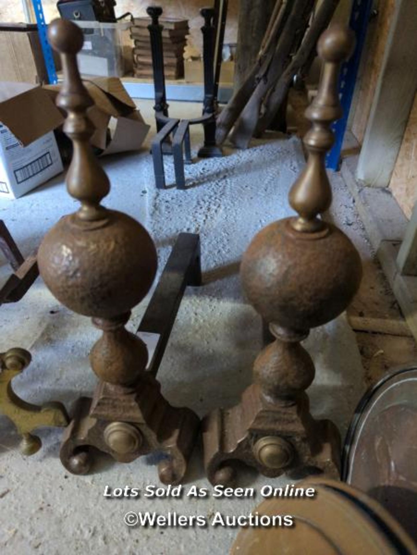 *HEAVY CAST IRON FIRE DOGS, 20 HIGH X 17 LONG / ALL LOTS ARE LOCATED AT AUTHENTIC RECLAMATION TN5 - Bild 2 aus 2