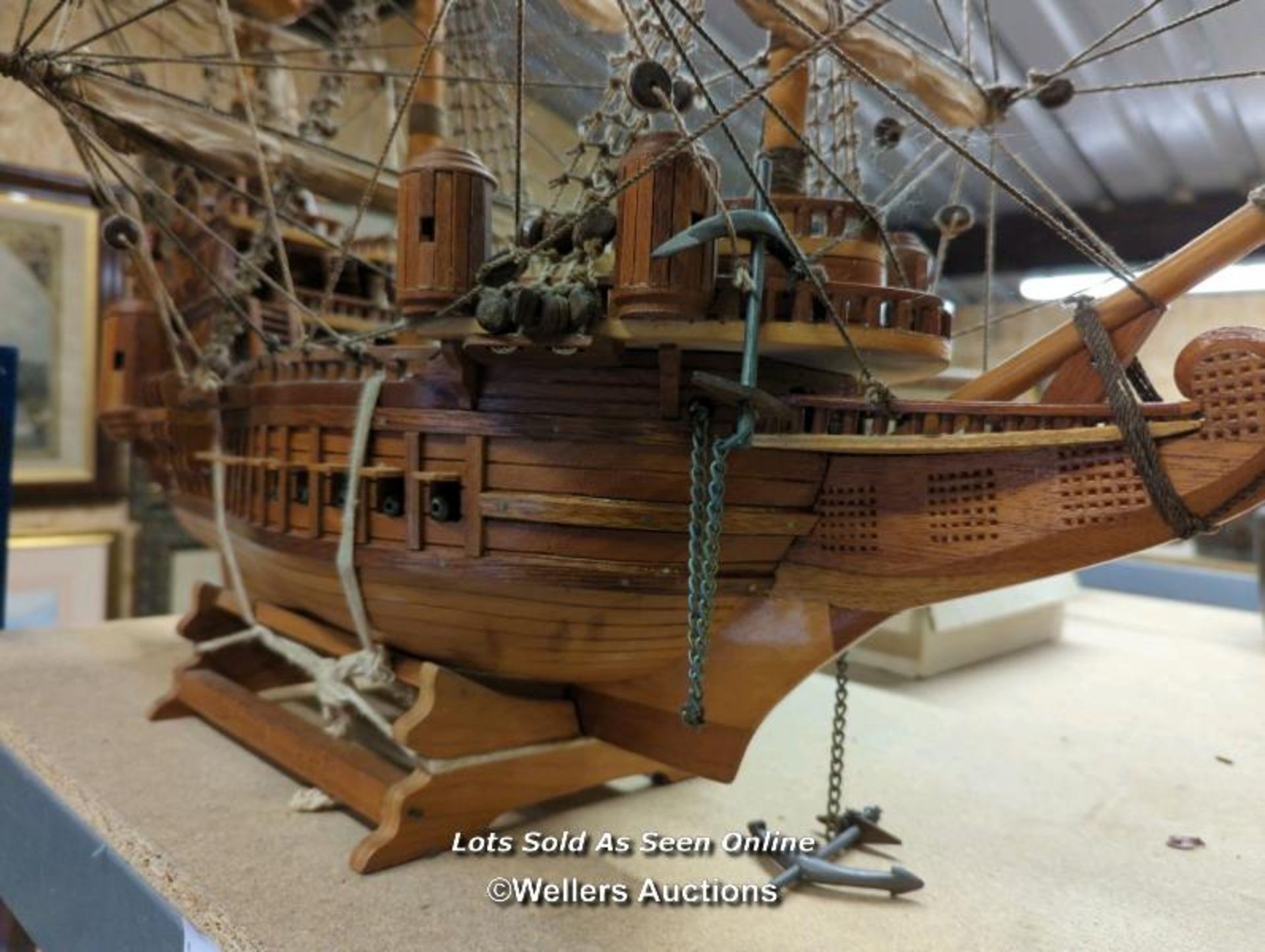 *LARGE WOODEN MODEL GALLEON / ALL LOTS ARE LOCATED AT AUTHENTIC RECLAMATION TN5 7EF - Image 2 of 10