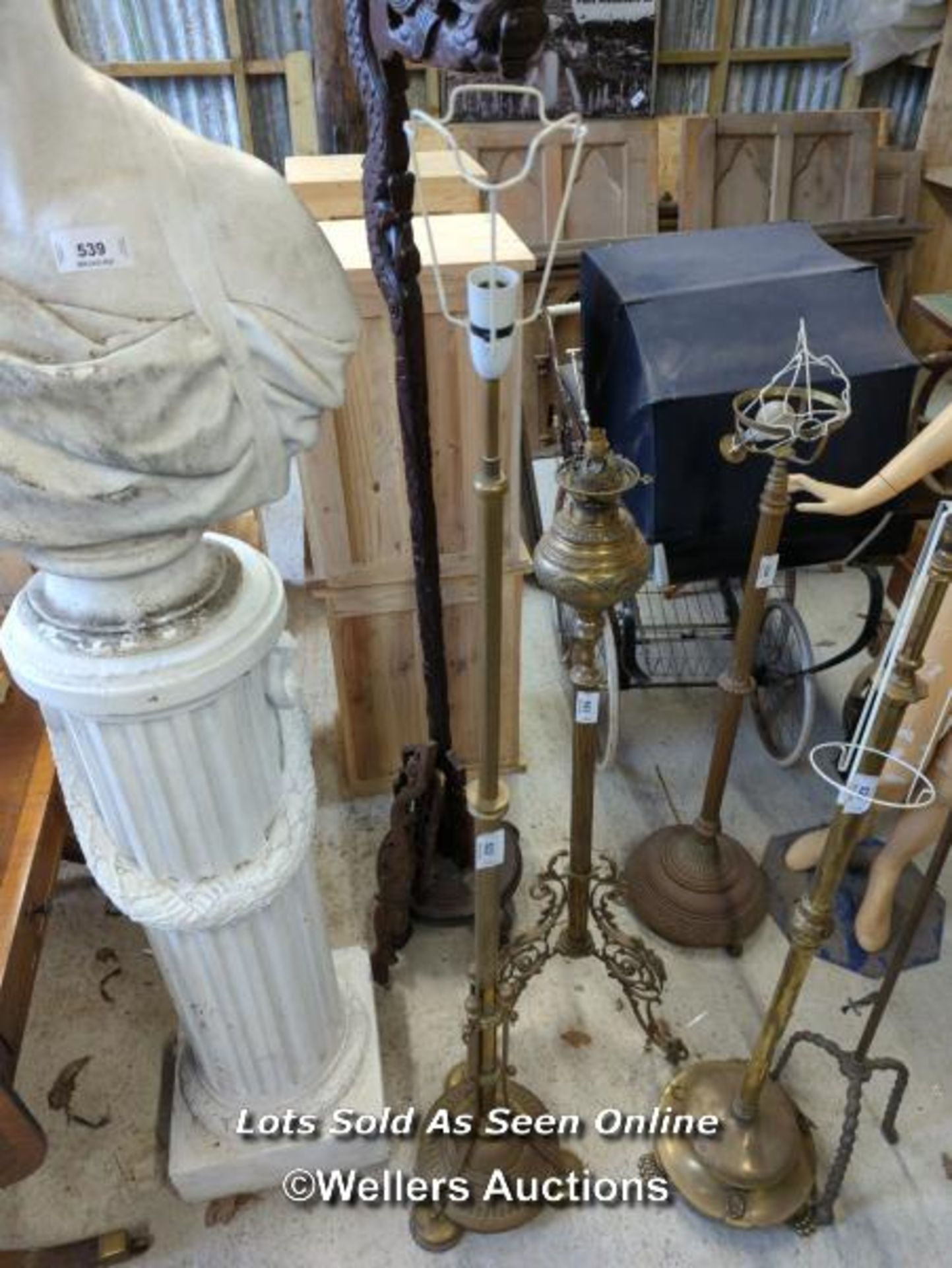 *BRASS STANDARD LAMP, 60 INCHES HIGH / ALL LOTS ARE LOCATED AT AUTHENTIC RECLAMATION TN5 7EF