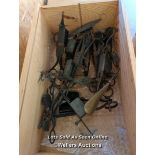 *BOX OF ASSORTED METAL ANTIQUE SCISSORS / ALL LOTS ARE LOCATED AT AUTHENTIC RECLAMATION TN5 7EF