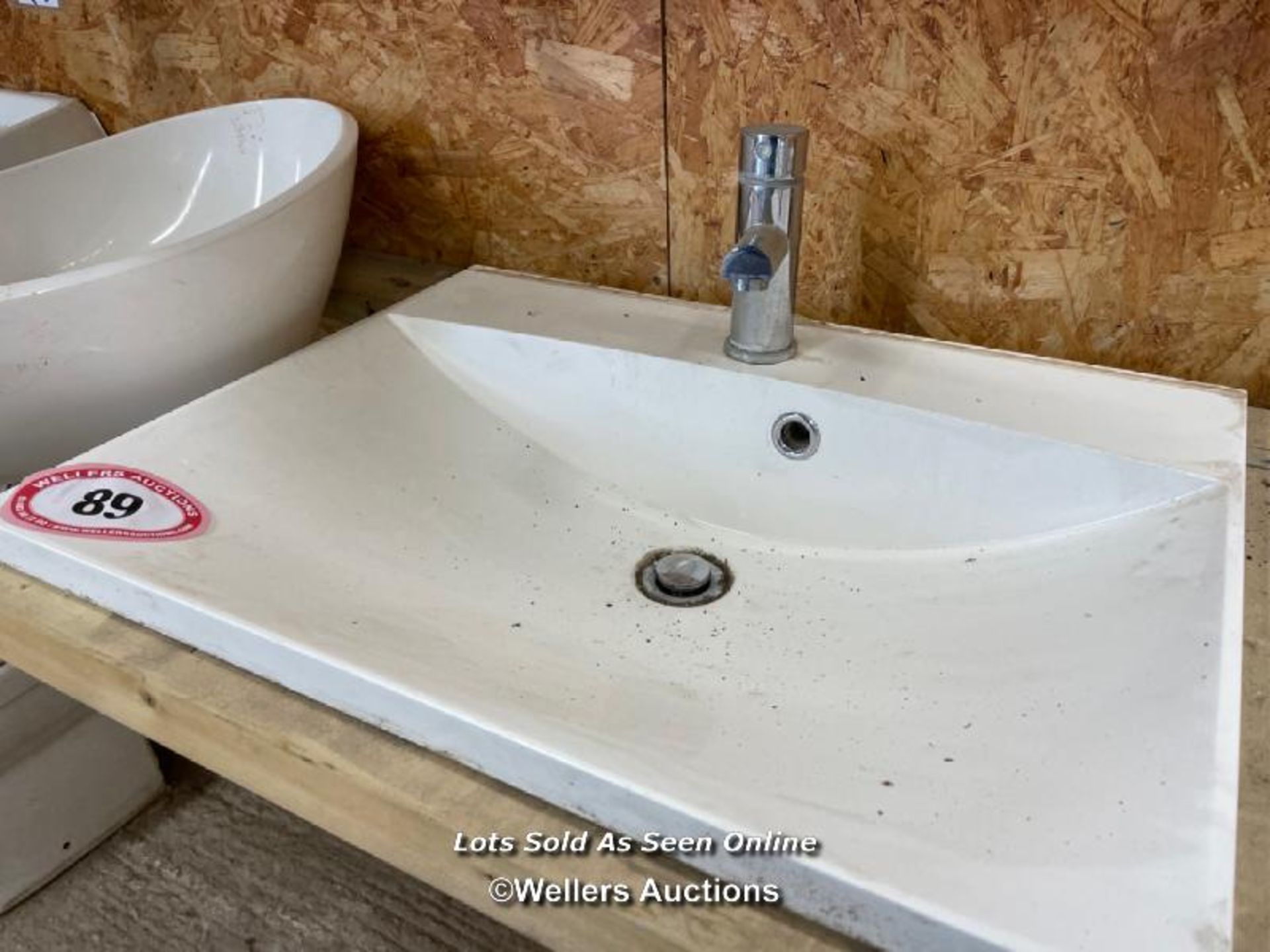 *TWO MODERN SINKS / ALL LOTS ARE LOCATED AT AUTHENTIC RECLAMATION TN5 7EF - Image 3 of 3