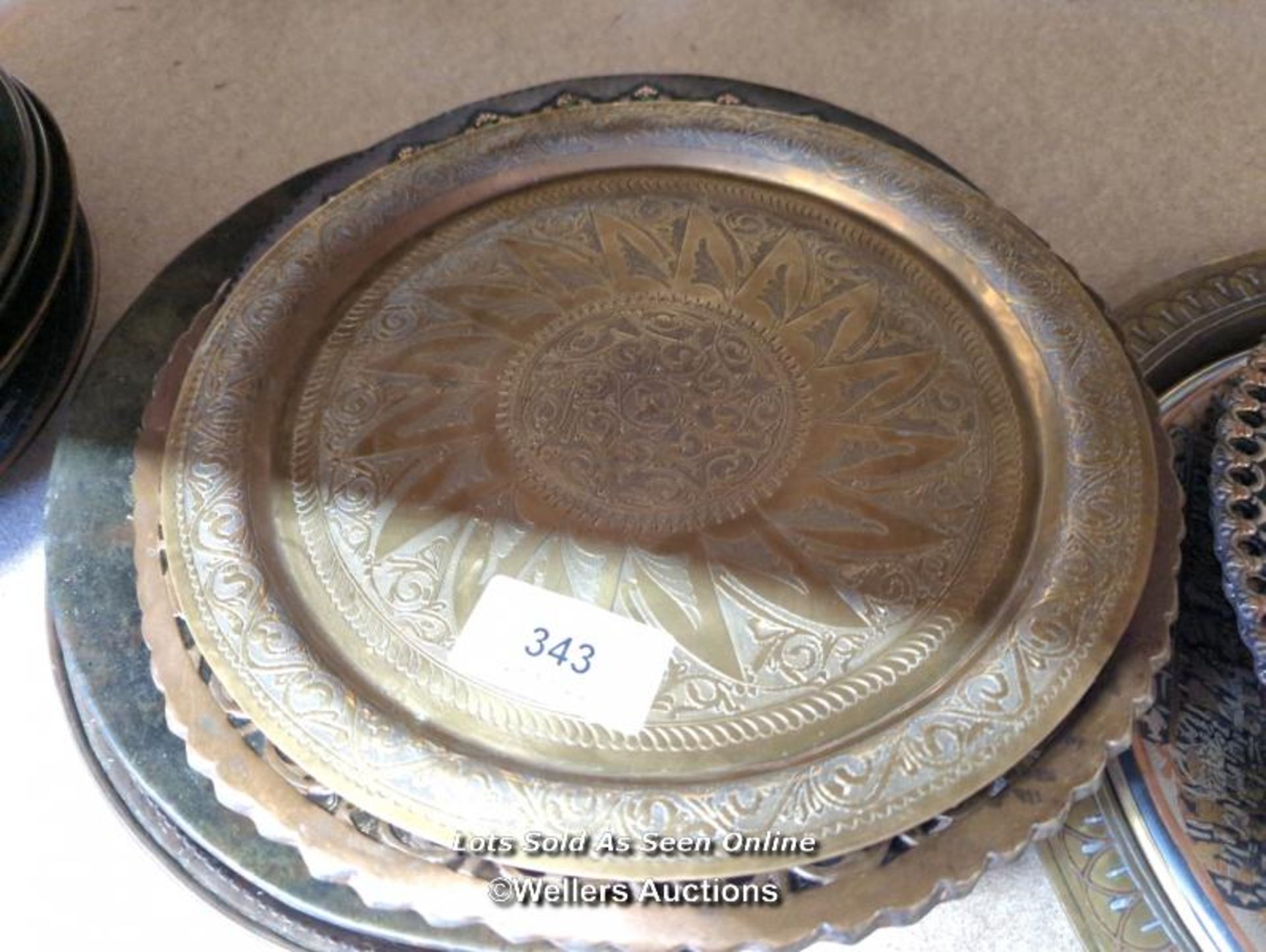 *NINE ASSORTED BRASS AND COPPER TRAYS / ALL LOTS ARE LOCATED AT AUTHENTIC RECLAMATION TN5 7EF - Image 2 of 2