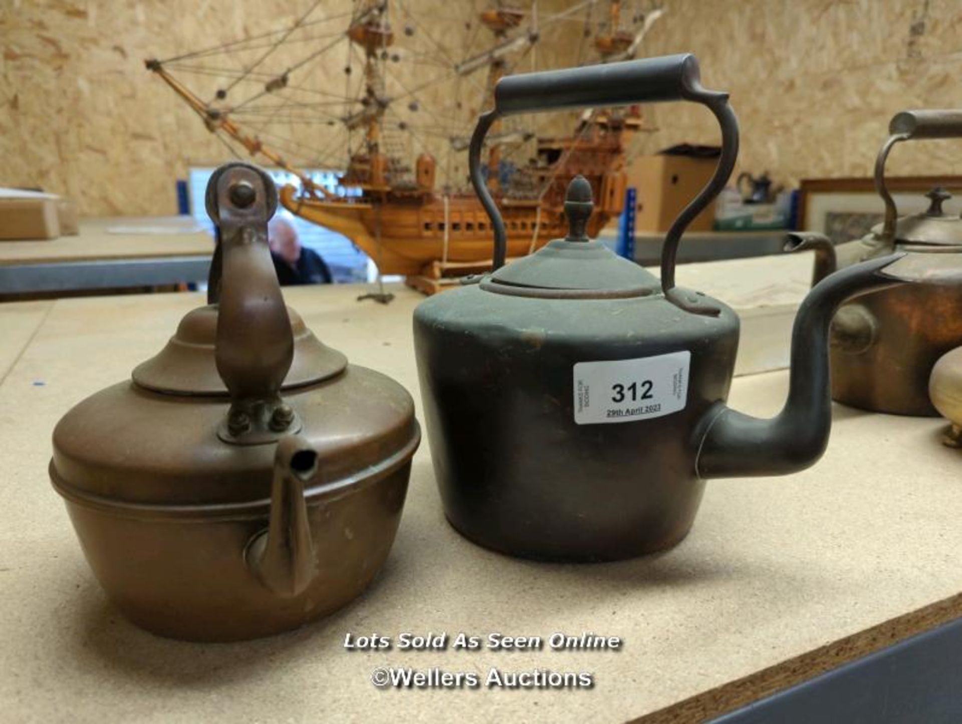 *TWO COPPER KETTLES / ALL LOTS ARE LOCATED AT AUTHENTIC RECLAMATION TN5 7EF