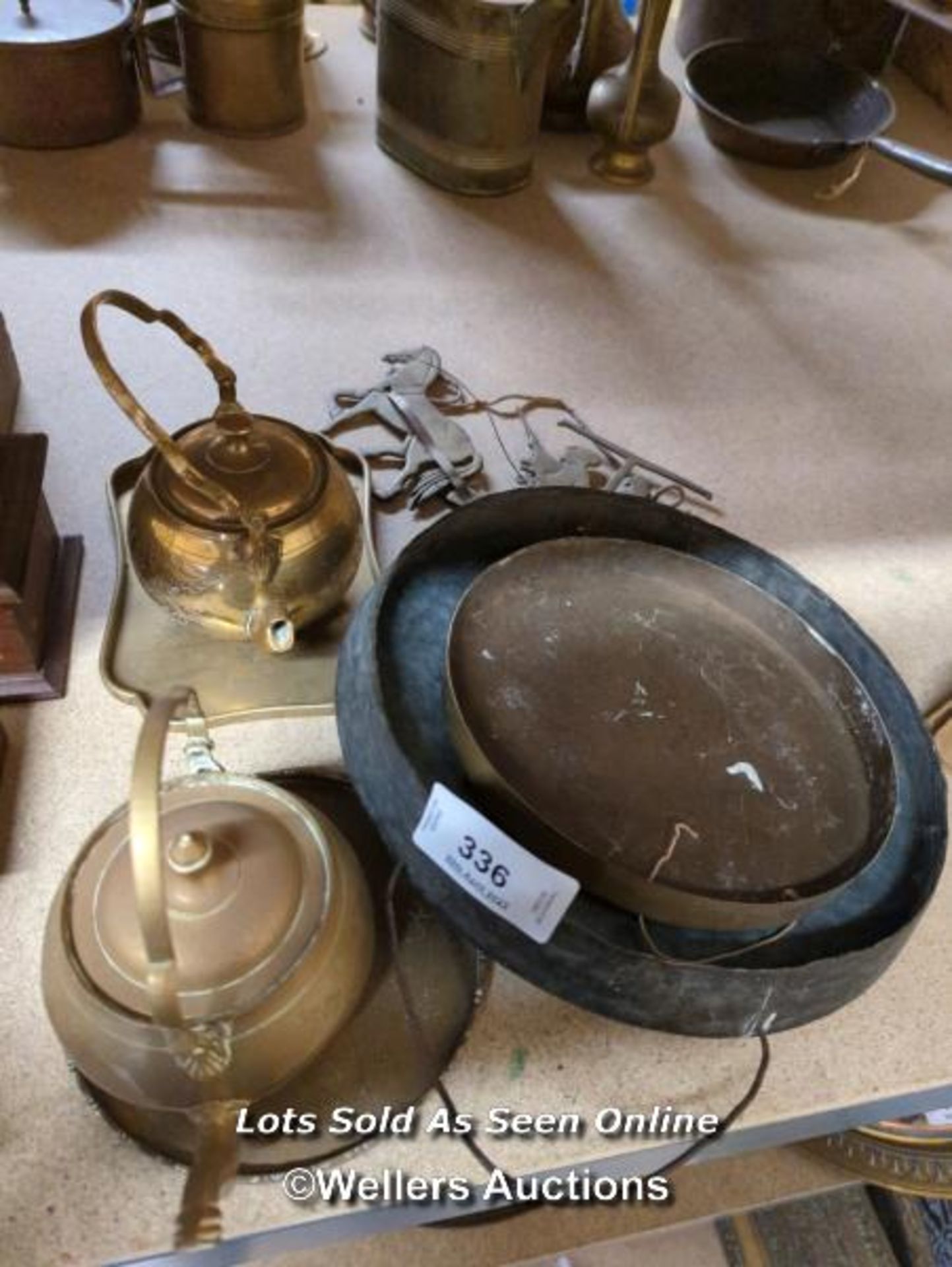 *ASSORTED BRASSWARE INCLUDING KETTLES / ALL LOTS ARE LOCATED AT AUTHENTIC RECLAMATION TN5 7EF