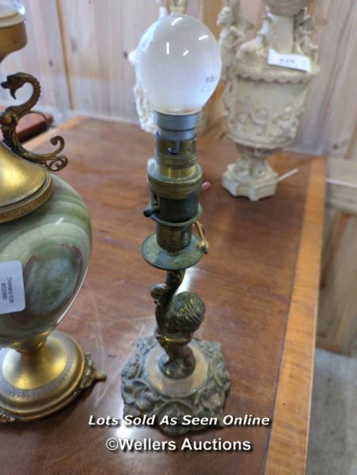 *TWO VARIOUS TABLE LAMPS, BOTH CONVERTED TO ELECTRIC / ALL LOTS ARE LOCATED AT AUTHENTIC RECLAMATION - Image 3 of 3