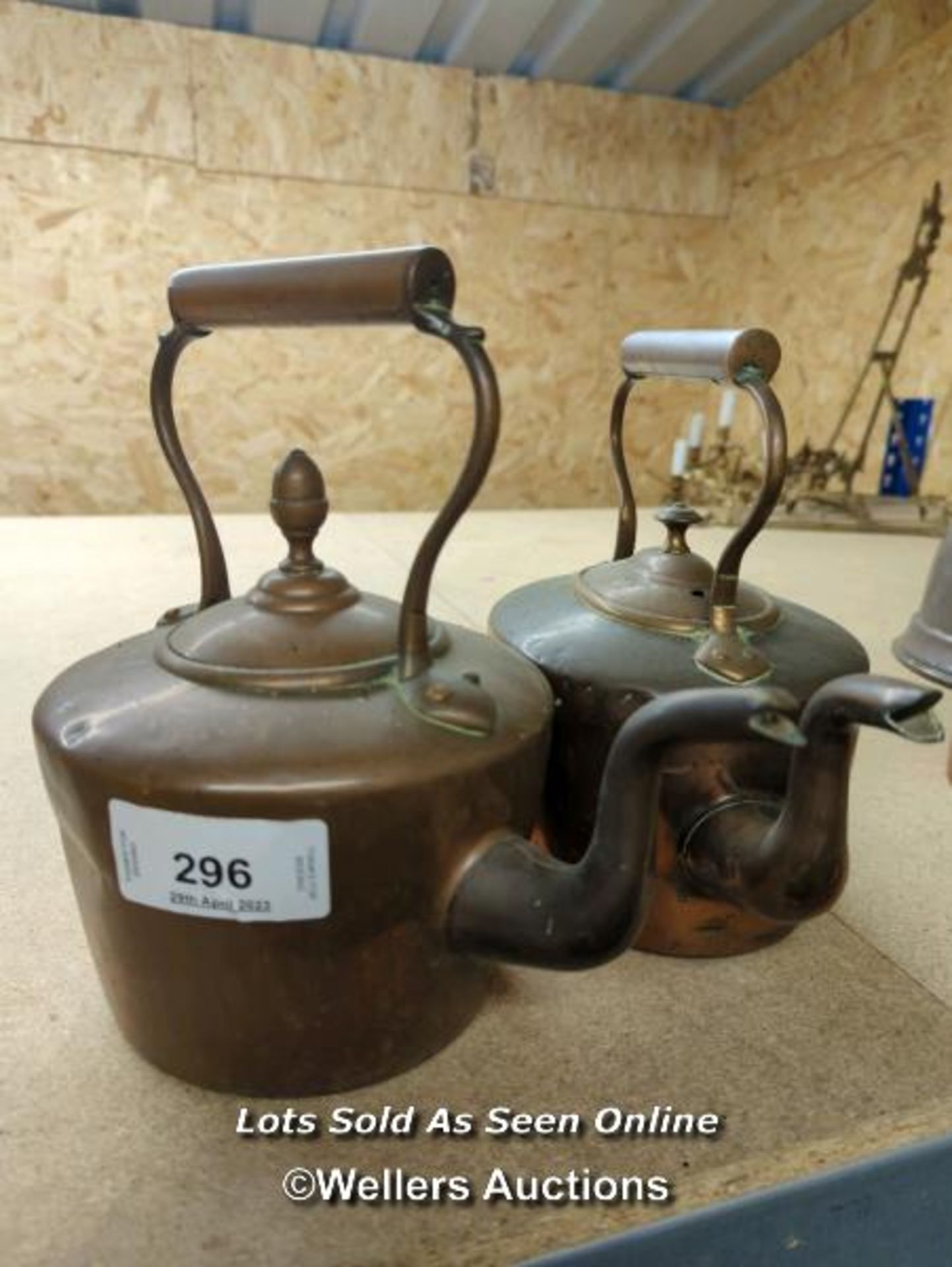 *TWO COPPER KETTLES / ALL LOTS ARE LOCATED AT AUTHENTIC RECLAMATION TN5 7EF