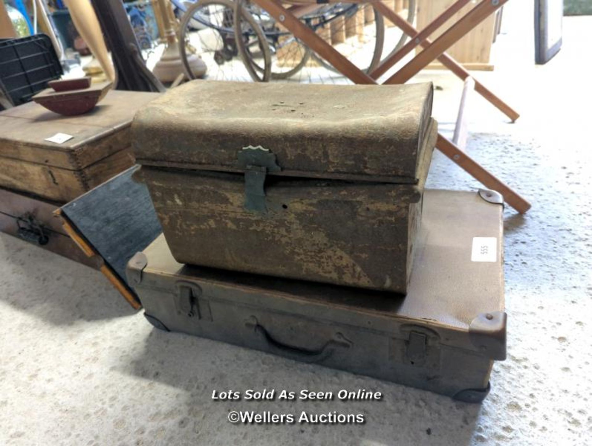 *METAL TRUNK AND ONE OTHER / ALL LOTS ARE LOCATED AT AUTHENTIC RECLAMATION TN5 7EF