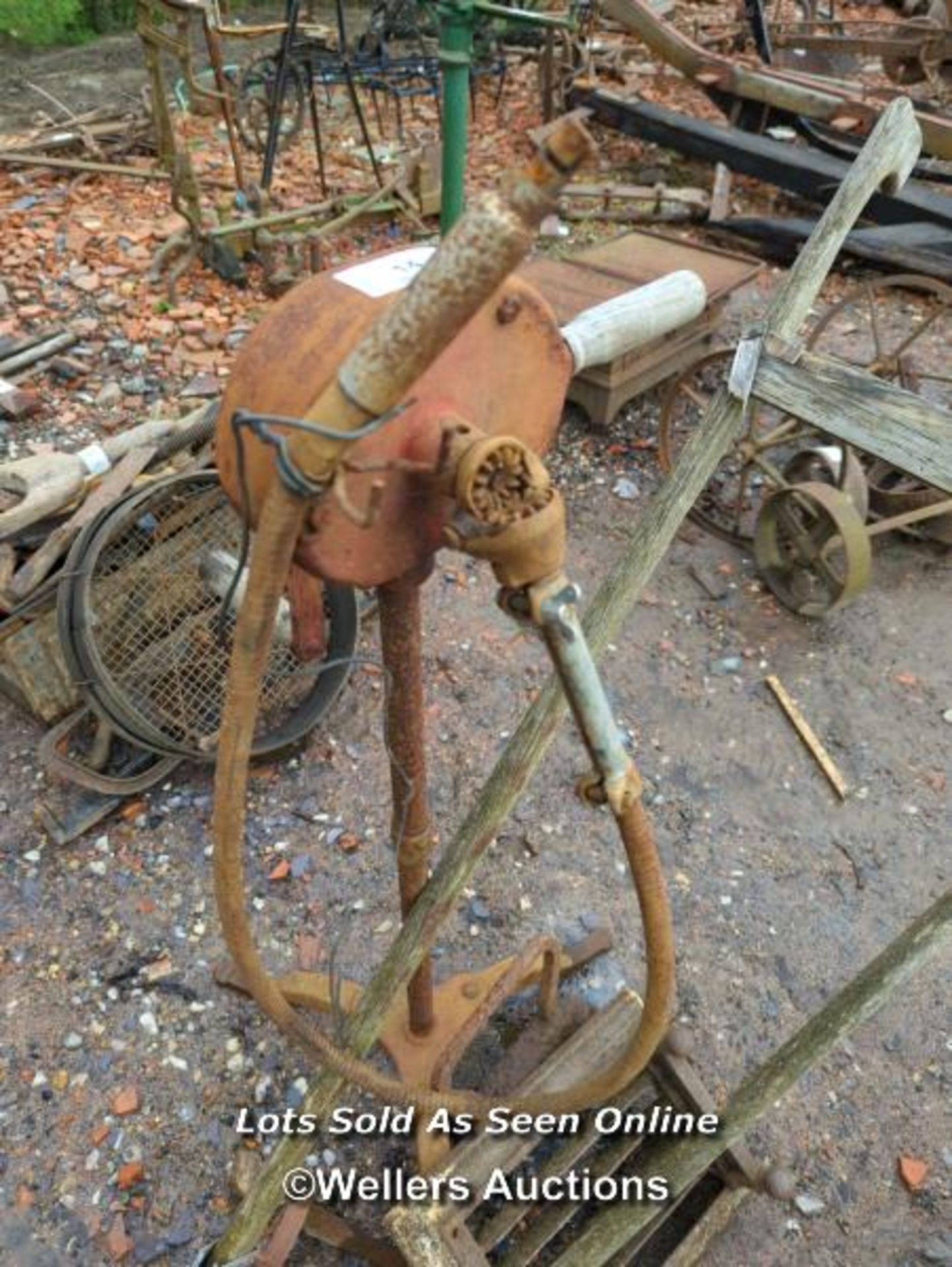 *SHEEP SHEARER, BOOT SCRAPER AND TILLER / ALL LOTS ARE LOCATED AT AUTHENTIC RECLAMATION TN5 7EF - Image 3 of 6