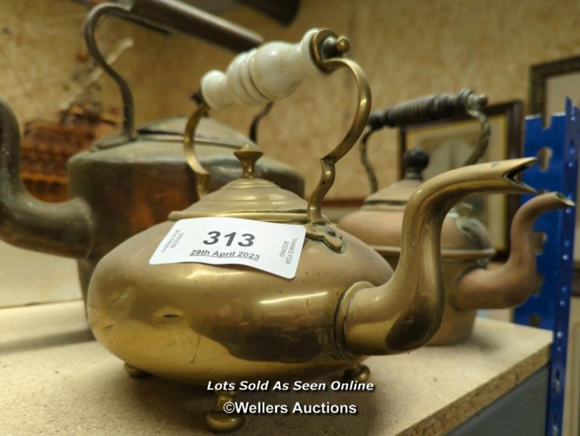 *THREE COPPER AND BRASS KETTLES / ALL LOTS ARE LOCATED AT AUTHENTIC RECLAMATION TN5 7EF - Image 2 of 3