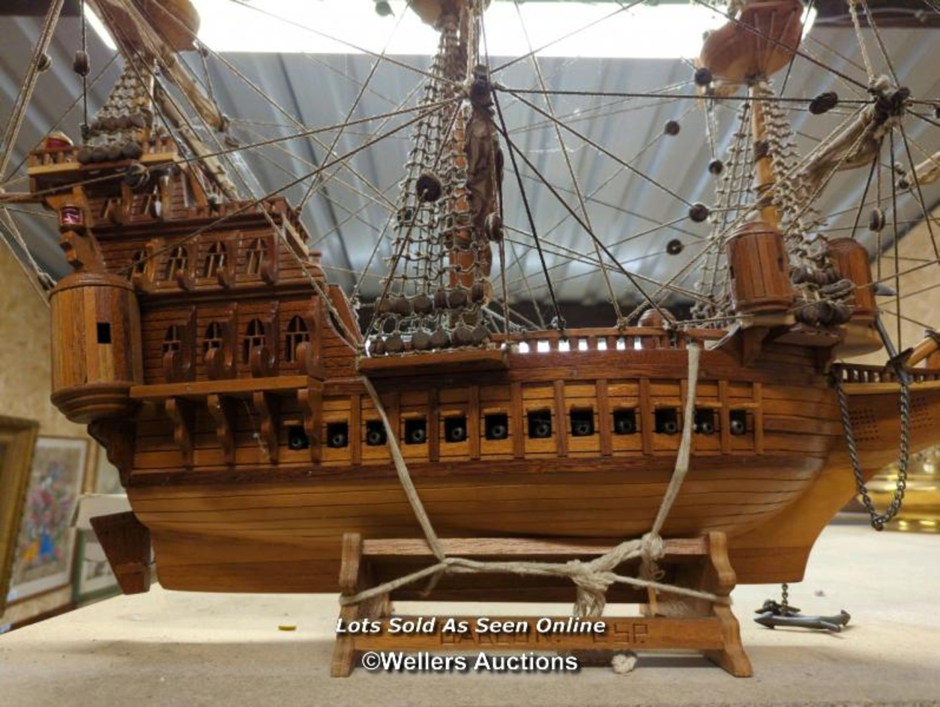 *LARGE WOODEN MODEL GALLEON / ALL LOTS ARE LOCATED AT AUTHENTIC RECLAMATION TN5 7EF - Image 8 of 10