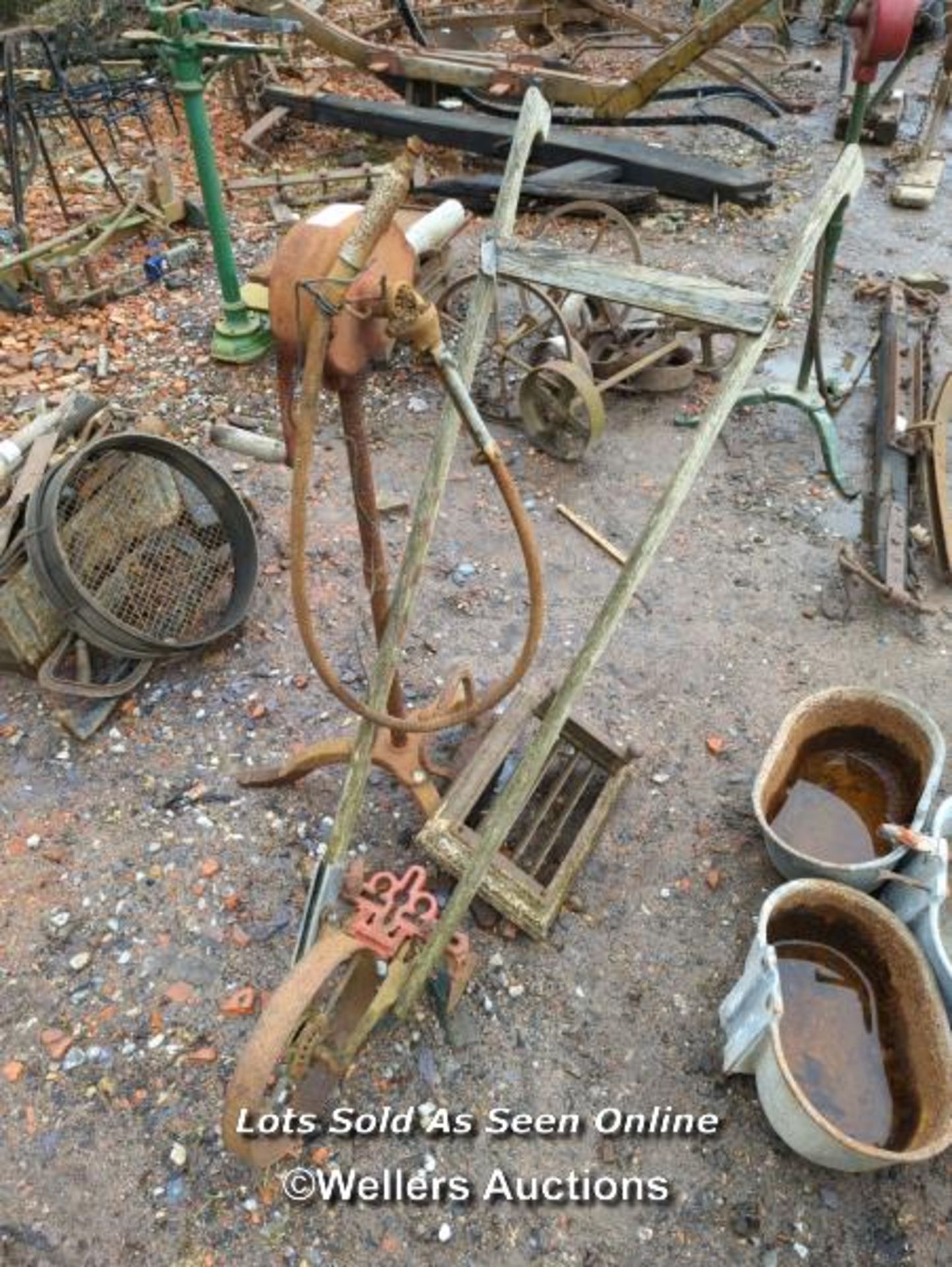 *SHEEP SHEARER, BOOT SCRAPER AND TILLER / ALL LOTS ARE LOCATED AT AUTHENTIC RECLAMATION TN5 7EF - Image 2 of 6