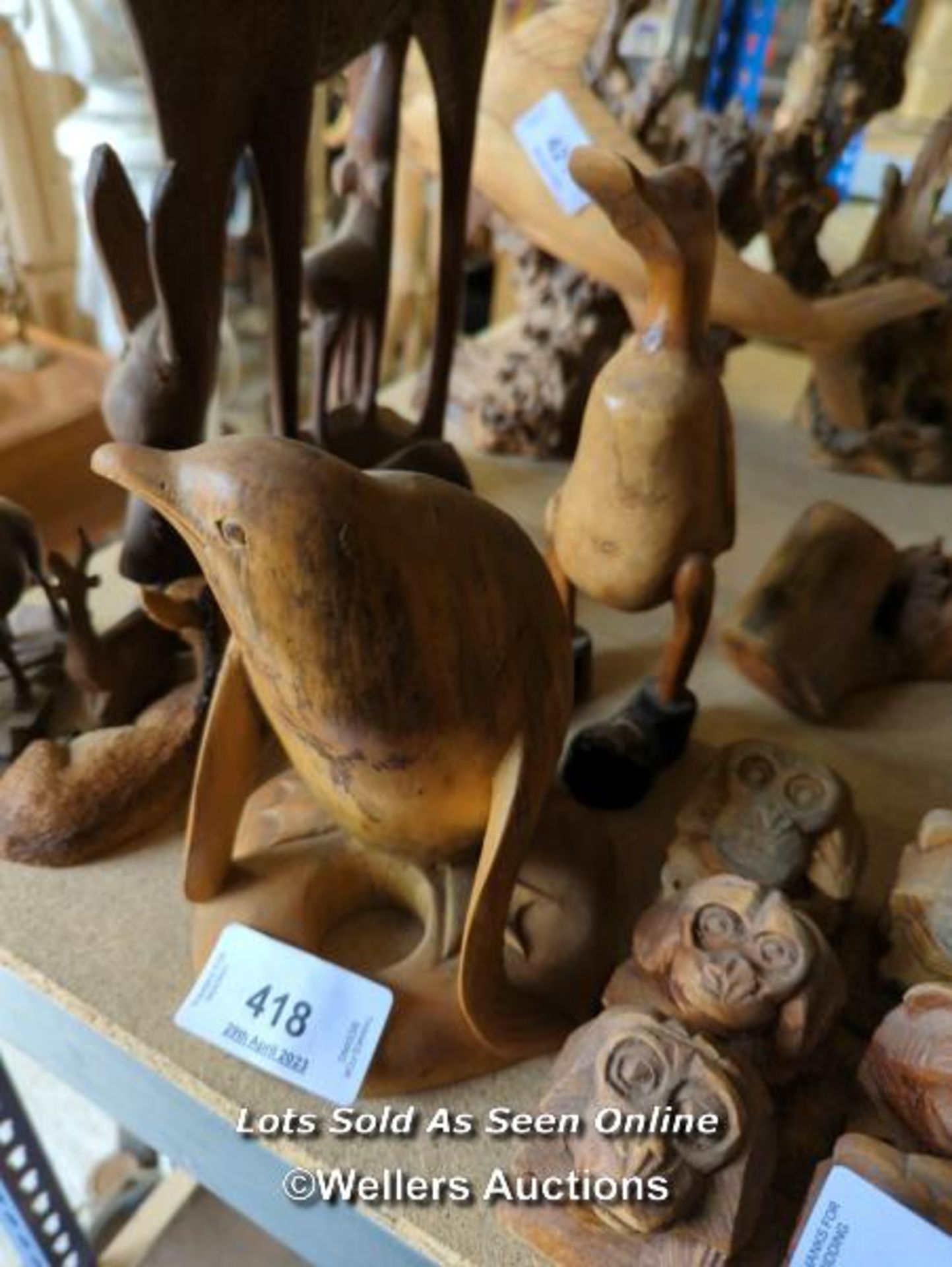 *WOODEN PENGUIN AND DUCK / ALL LOTS ARE LOCATED AT AUTHENTIC RECLAMATION TN5 7EF