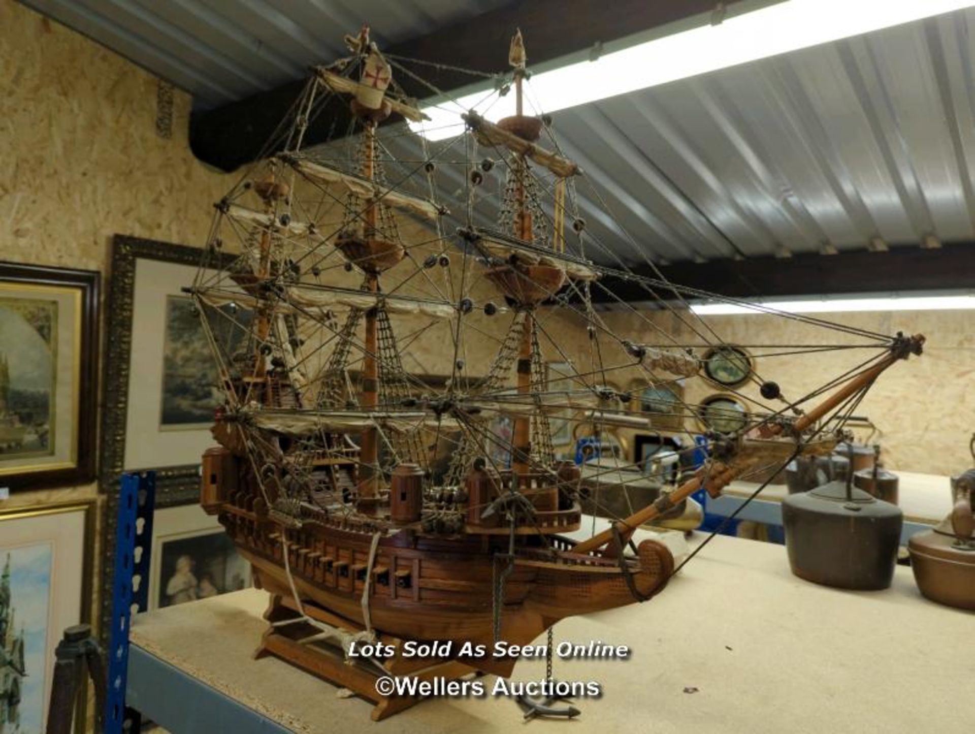 *LARGE WOODEN MODEL GALLEON / ALL LOTS ARE LOCATED AT AUTHENTIC RECLAMATION TN5 7EF