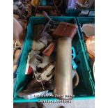 *MIXED JOB LOT OF ARTILLERY SHELL, WOODEN PESTLE AND MORTAR, ETC. / ALL LOTS ARE LOCATED AT