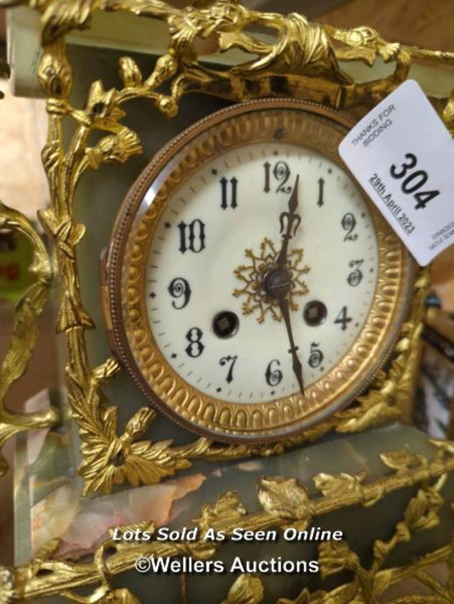 *MANTLE CLOCK IN MARBLE AND GILDED CASE / ALL LOTS ARE LOCATED AT AUTHENTIC RECLAMATION TN5 7EF - Image 3 of 3