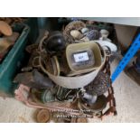 *JOB LOT OF VINTAGE LAMPS, KETTLES, SCALES, PULLEY ROPE, WEIGHTS ETC. / ALL LOTS ARE LOCATED AT
