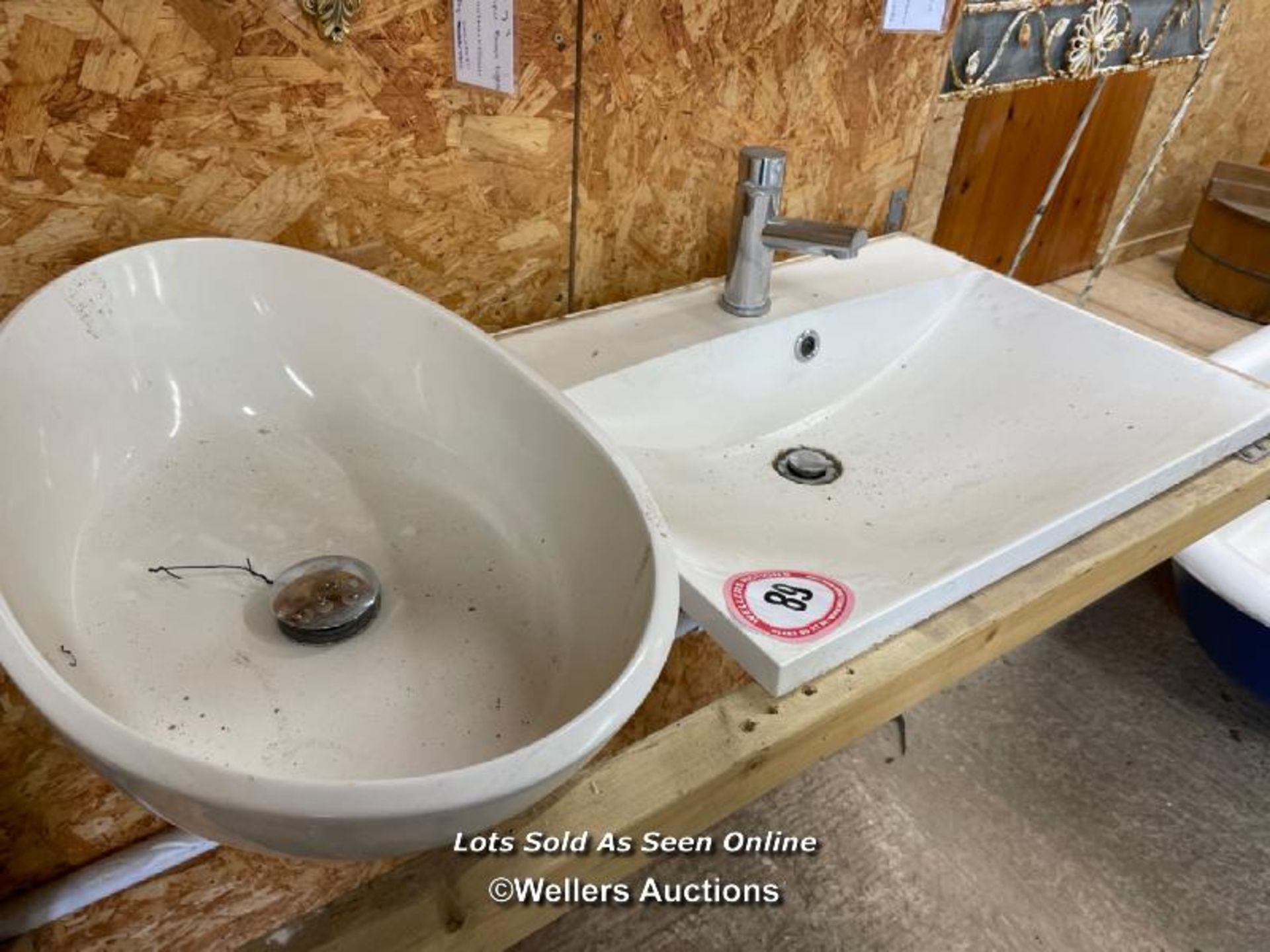 *TWO MODERN SINKS / ALL LOTS ARE LOCATED AT AUTHENTIC RECLAMATION TN5 7EF