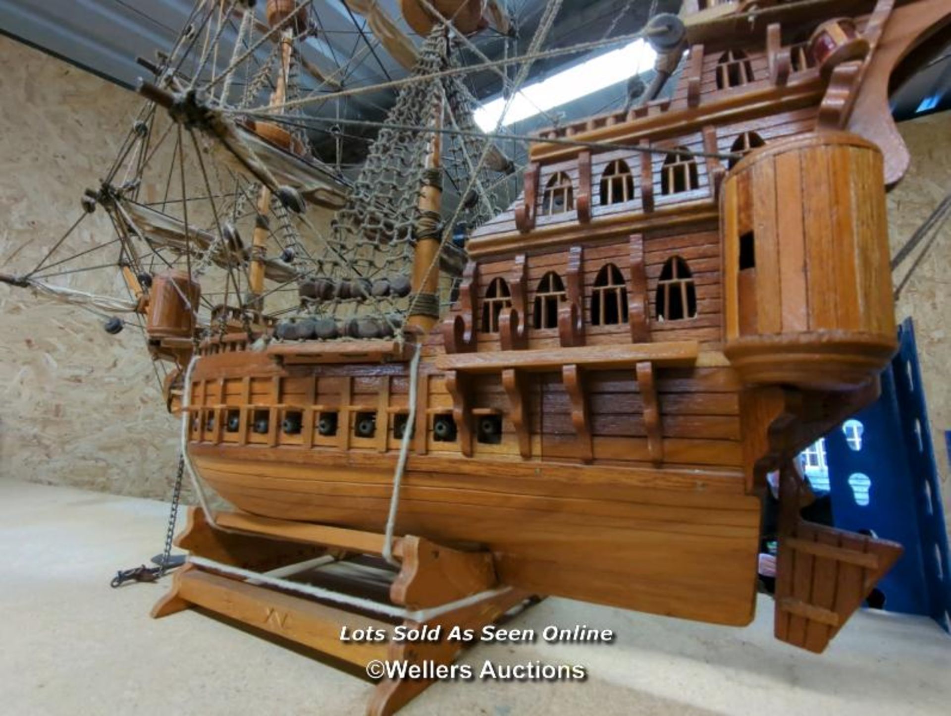 *LARGE WOODEN MODEL GALLEON / ALL LOTS ARE LOCATED AT AUTHENTIC RECLAMATION TN5 7EF - Image 7 of 10