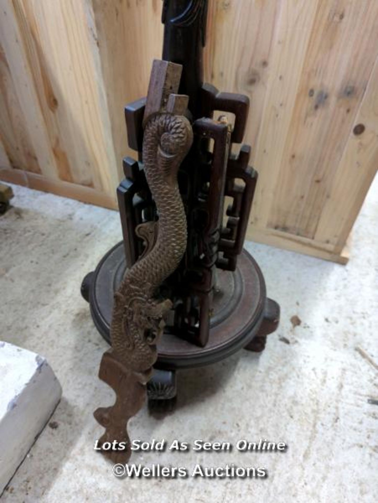 *CARVED WOODEN ORNATE DRAGON ON STAND, NEEDS A SMALL REPAIR, 72 INCHES HIGH / ALL LOTS ARE LOCATED - Image 3 of 4