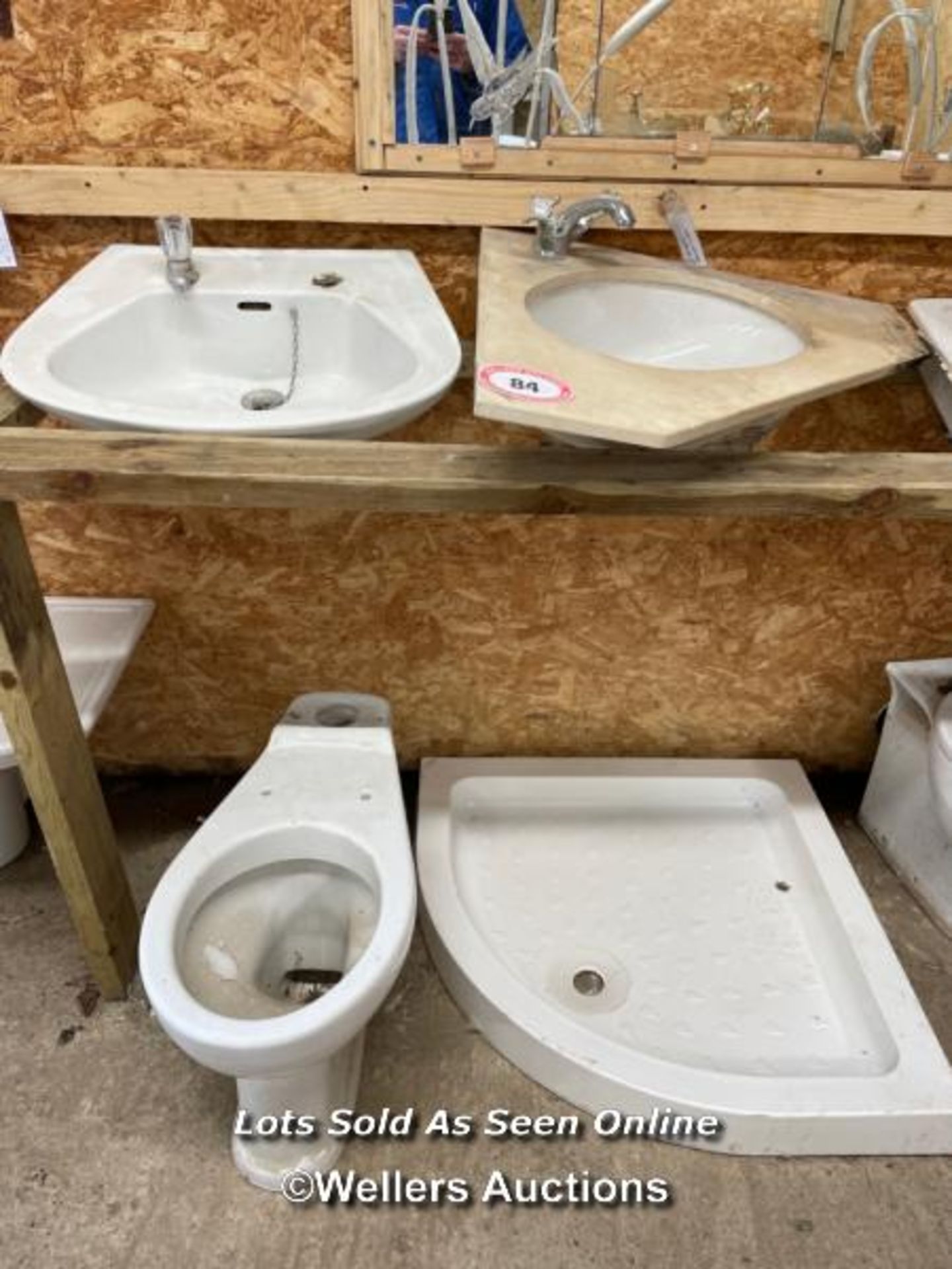 *TWO SINK BASINS, TOILET AND SHOWER TRAY / ALL LOTS ARE LOCATED AT AUTHENTIC RECLAMATION TN5 7EF