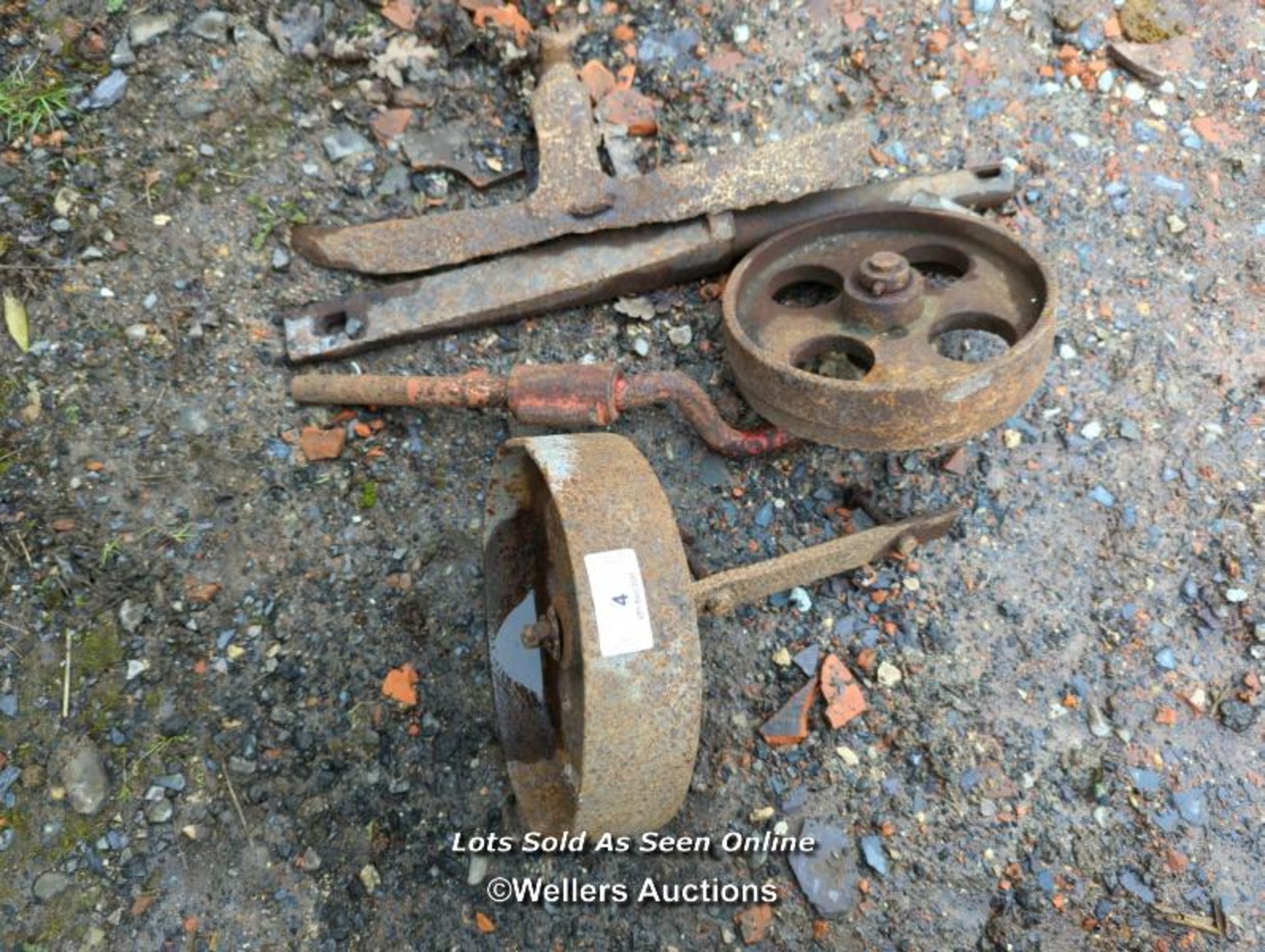 *PAIR OF IRON WHEELS AND CART AXLE / ALL LOTS ARE LOCATED AT AUTHENTIC RECLAMATION TN5 7EF