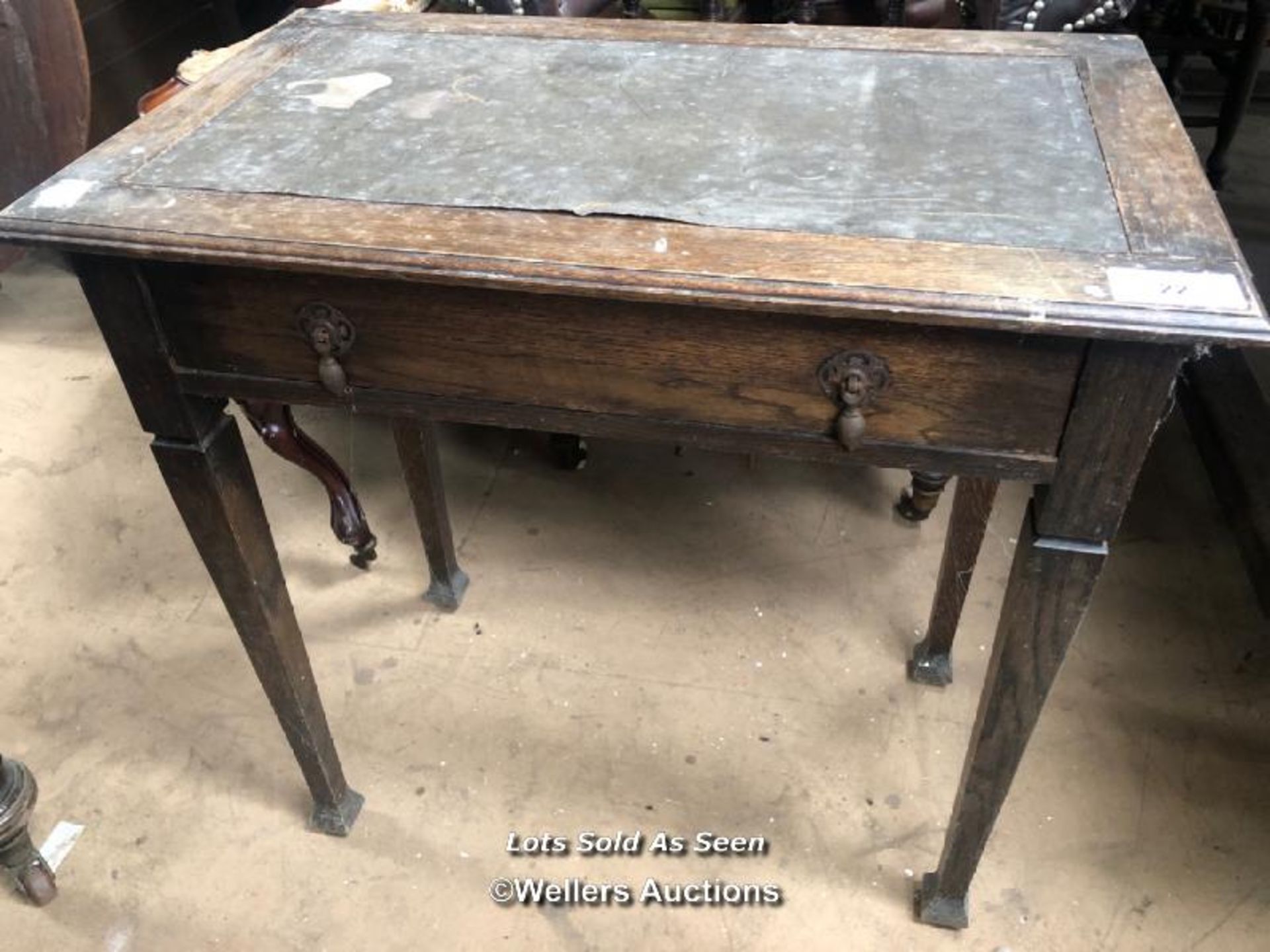 SMALL DESK WITH ONE DRAWER, IN NEED OF RESTORATION, 30 X 18 X 30 INCHES / LOCATED AT VICTORIA