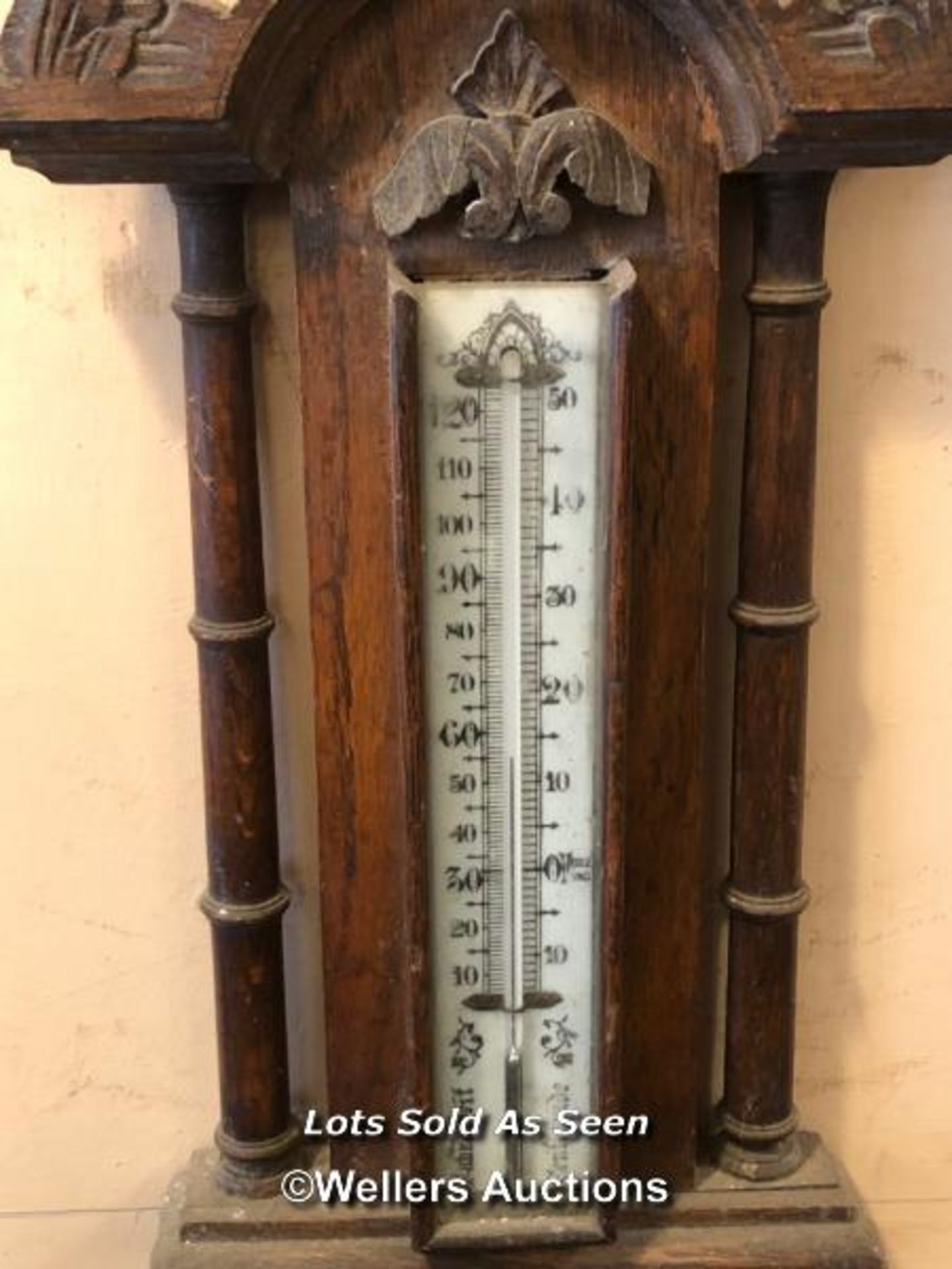 *VICTORIAN OAK ANEROID BAROMETER / LOCATED AT VICTORIA ANTIQUES, WADEBRIDGE, PL27 7DD - Image 3 of 3