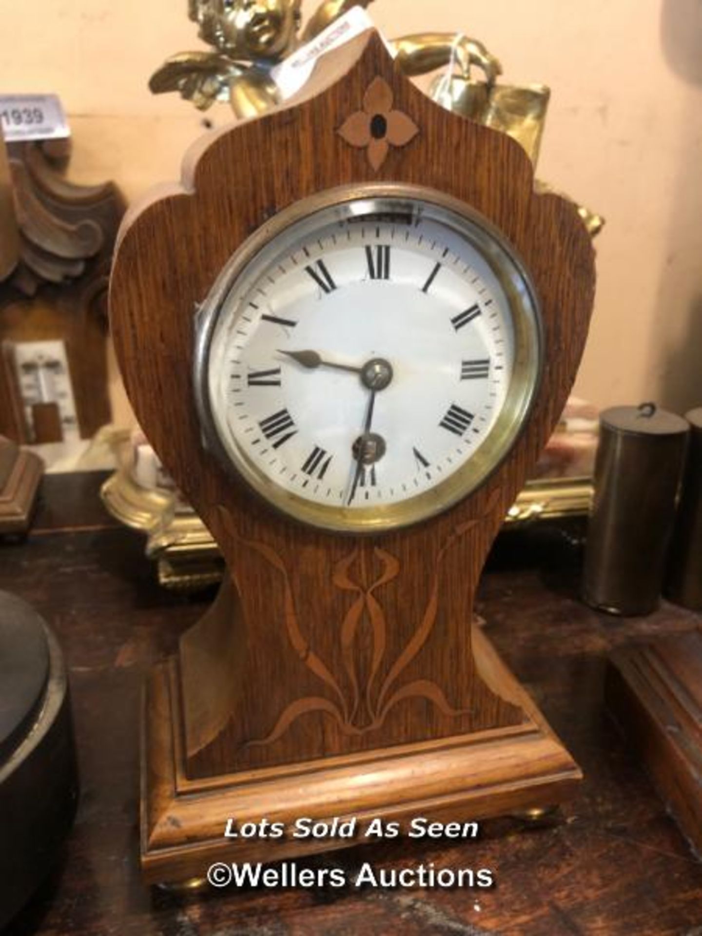 *EDWARDIAN BRASS INLAID ROSEWOOD MANTEL CLOCK / LOCATED AT VICTORIA ANTIQUES, WADEBRIDGE, PL27 7DD