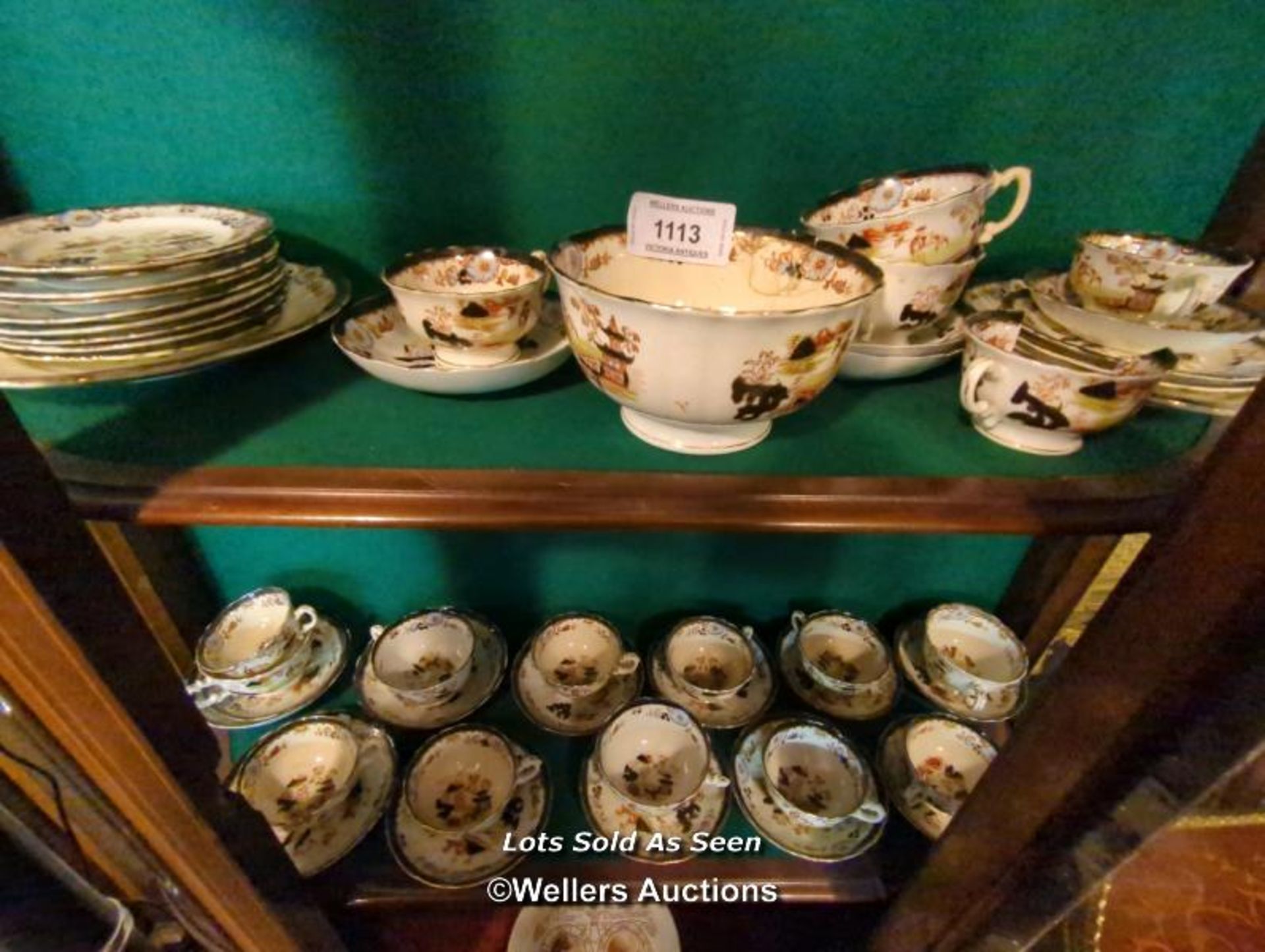 *PART ORIENTAL STYLE TEA SERVICE (A/F) / LOCATED AT VICTORIA ANTIQUES, WADEBRIDGE, PL27 7DD