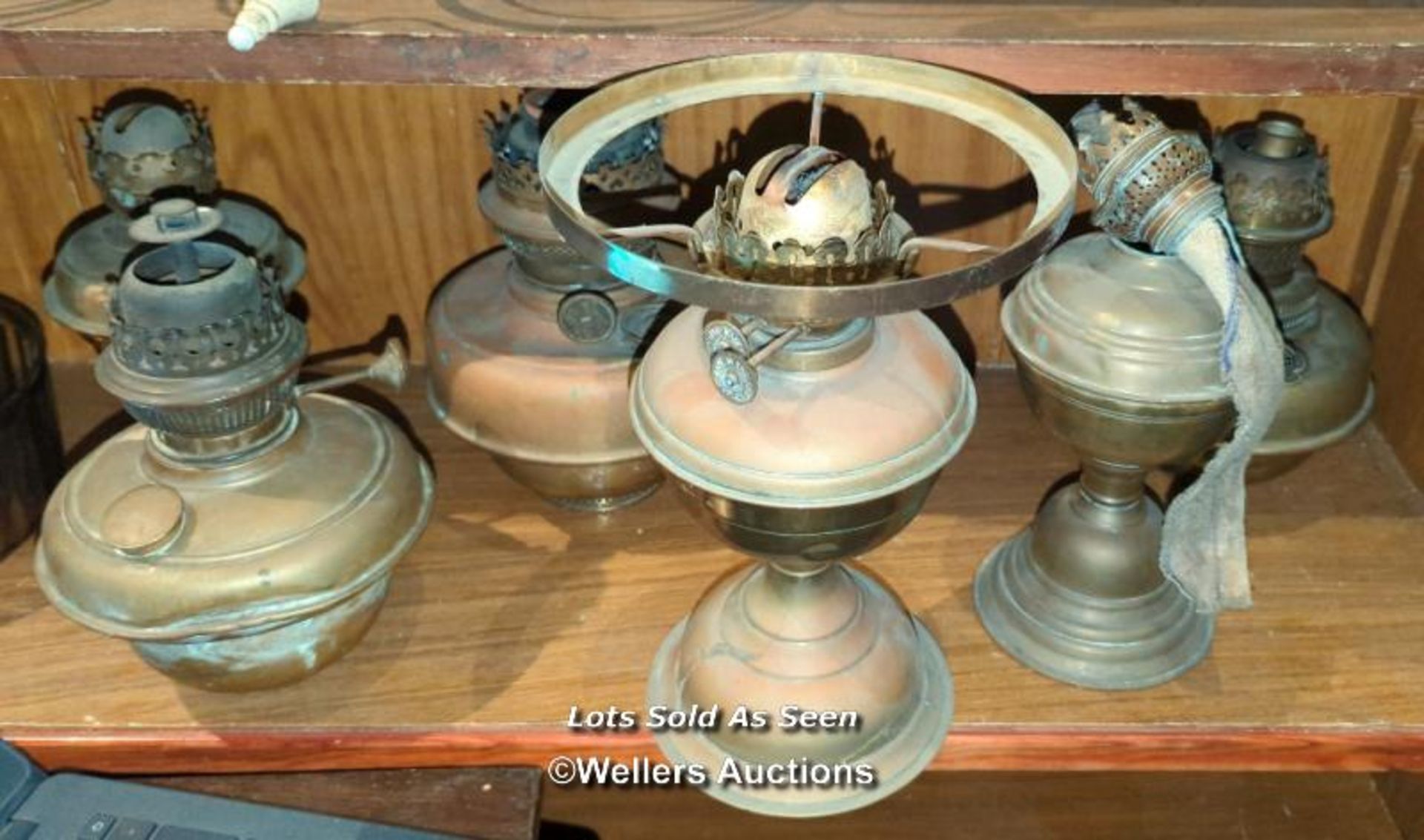 *SIX OLD OIL LAMP BASES / LOCATED AT VICTORIA ANTIQUES, WADEBRIDGE, PL27 7DD