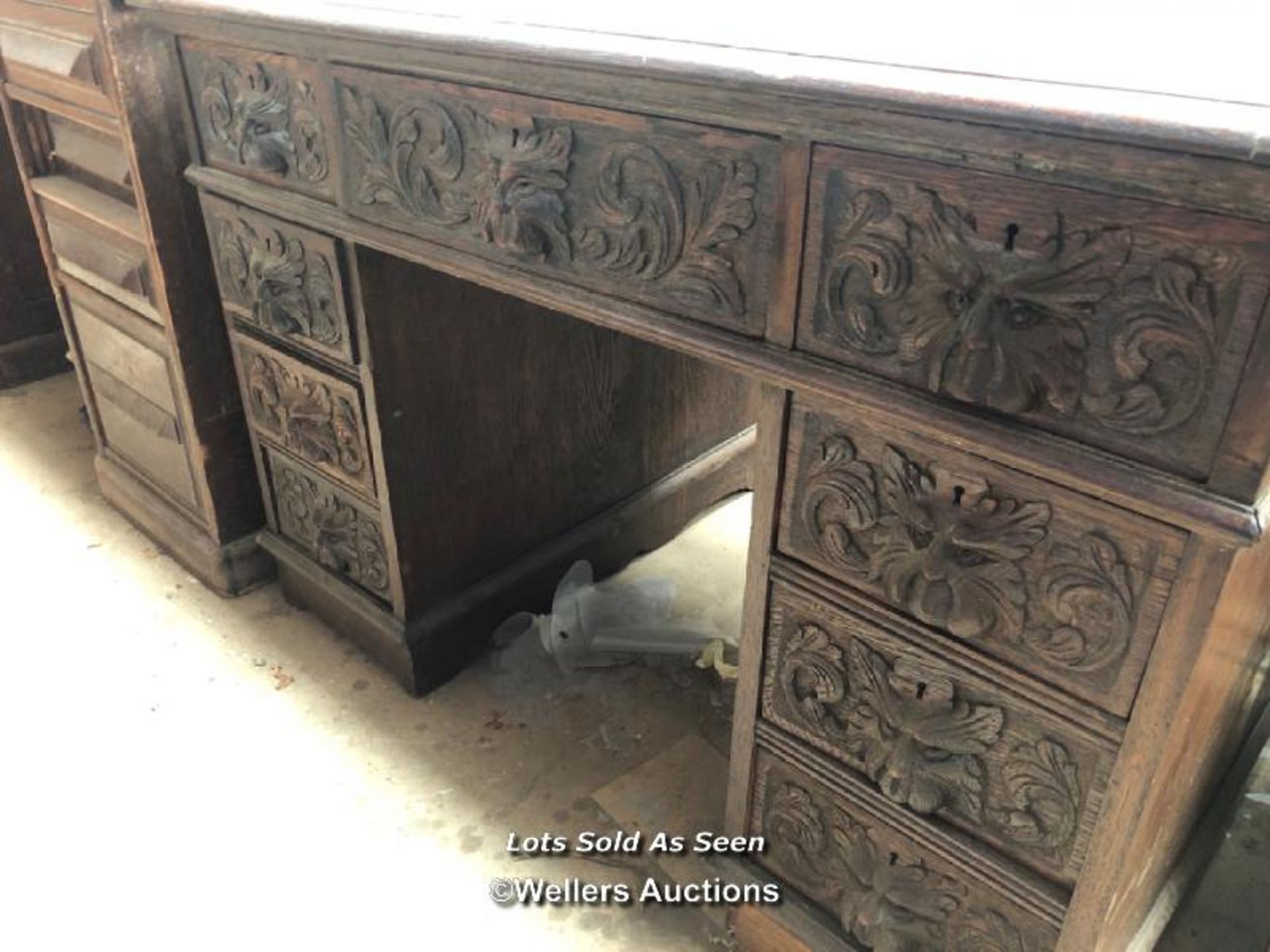 OAK CARVED DESK WITH NINE DRAWERS, 41.5 X 28.5 X 29.5 INCHES / LOCATED AT VICTORIA ANTIQUES, - Image 3 of 7