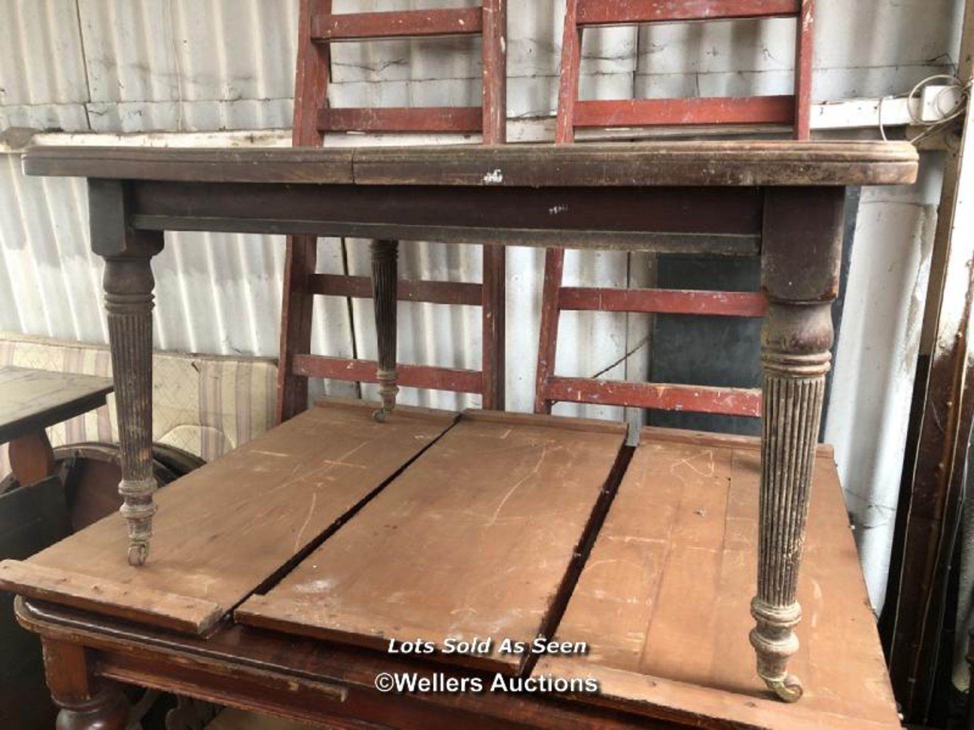 RECTANGULAR EXTENDING DINING TABLE ON CASTORS, 50 X 42 X 28 INCHES / LOCATED AT VICTORIA ANTIQUES,