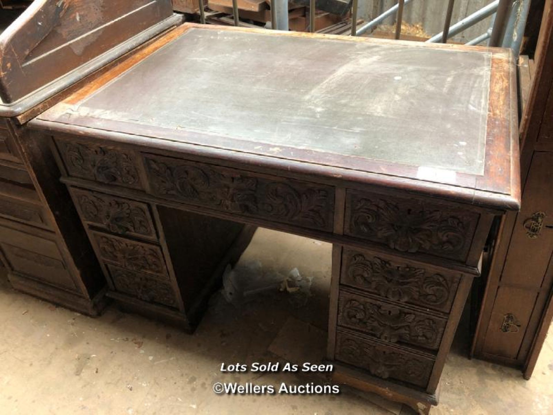 OAK CARVED DESK WITH NINE DRAWERS, 41.5 X 28.5 X 29.5 INCHES / LOCATED AT VICTORIA ANTIQUES, - Image 2 of 7