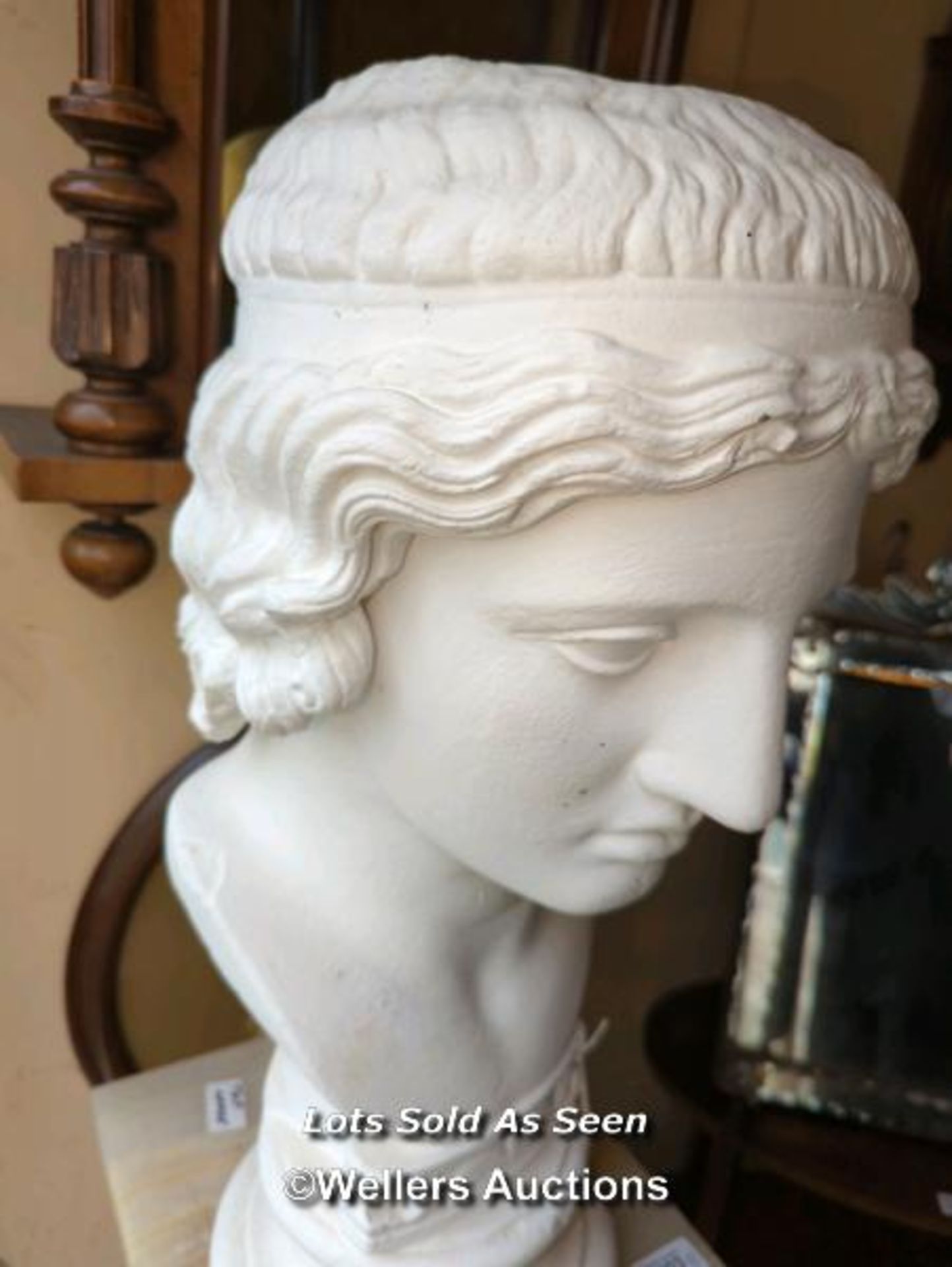 *PLASTER BUST OF ARTEMIS, 52CM / LOCATED AT VICTORIA ANTIQUES, WADEBRIDGE, PL27 7DD - Image 3 of 3